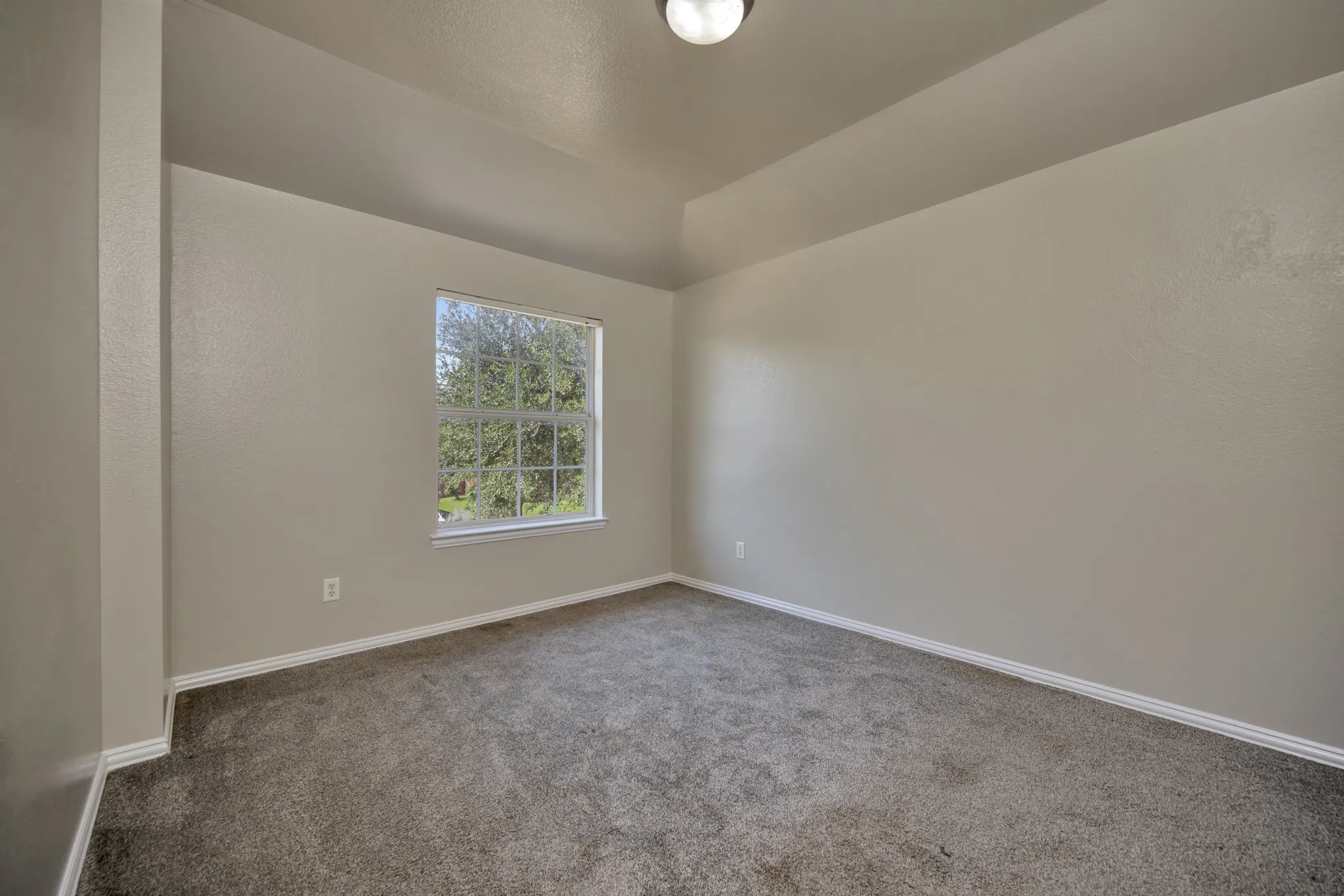 Single Family Residence For Sale in Tarrant County , 844 Sequoia Way, Saginaw, Texas 76131, 4 Bedroom, 3 Bathroom, 2 Garage spaces, 3,179 Sqft, built in 2005, mls#21361945, Real Estate Agent in Saginaw, Homes For Sale in Tarrant county, Homes For Sale in Saginaw, Realtor in Saginaw Texas, Real Estate Brokerage Independent Realty Texas, Luminita Cordes Realtor