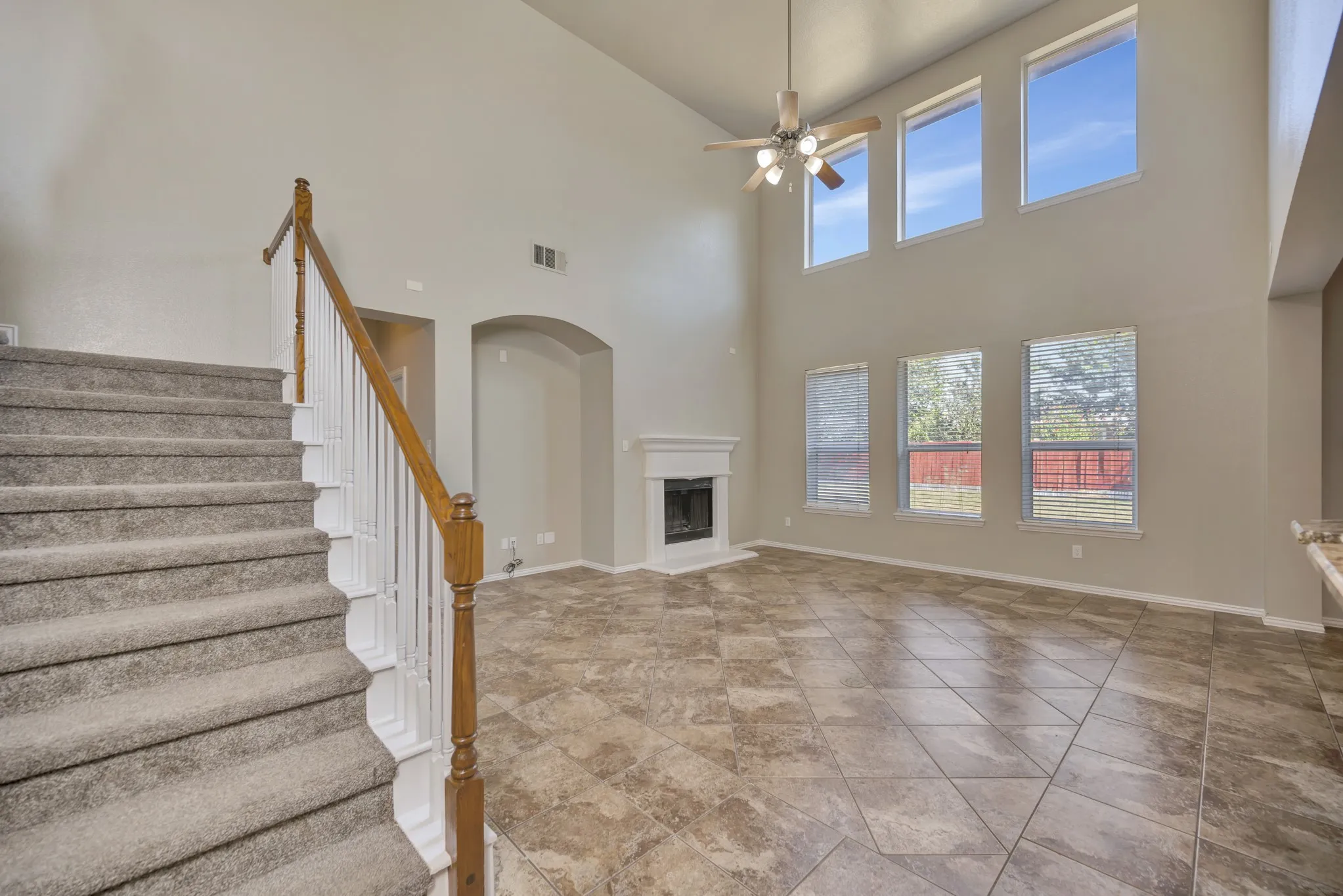 Single Family Residence For Sale in Tarrant County , 844 Sequoia Way, Saginaw, Texas 76131, 4 Bedroom, 3 Bathroom, 2 Garage spaces, 3,179 Sqft, built in 2005, mls#21361945, Real Estate Agent in Saginaw, Homes For Sale in Tarrant county, Homes For Sale in Saginaw, Realtor in Saginaw Texas, Real Estate Brokerage Independent Realty Texas, Luminita Cordes Realtor