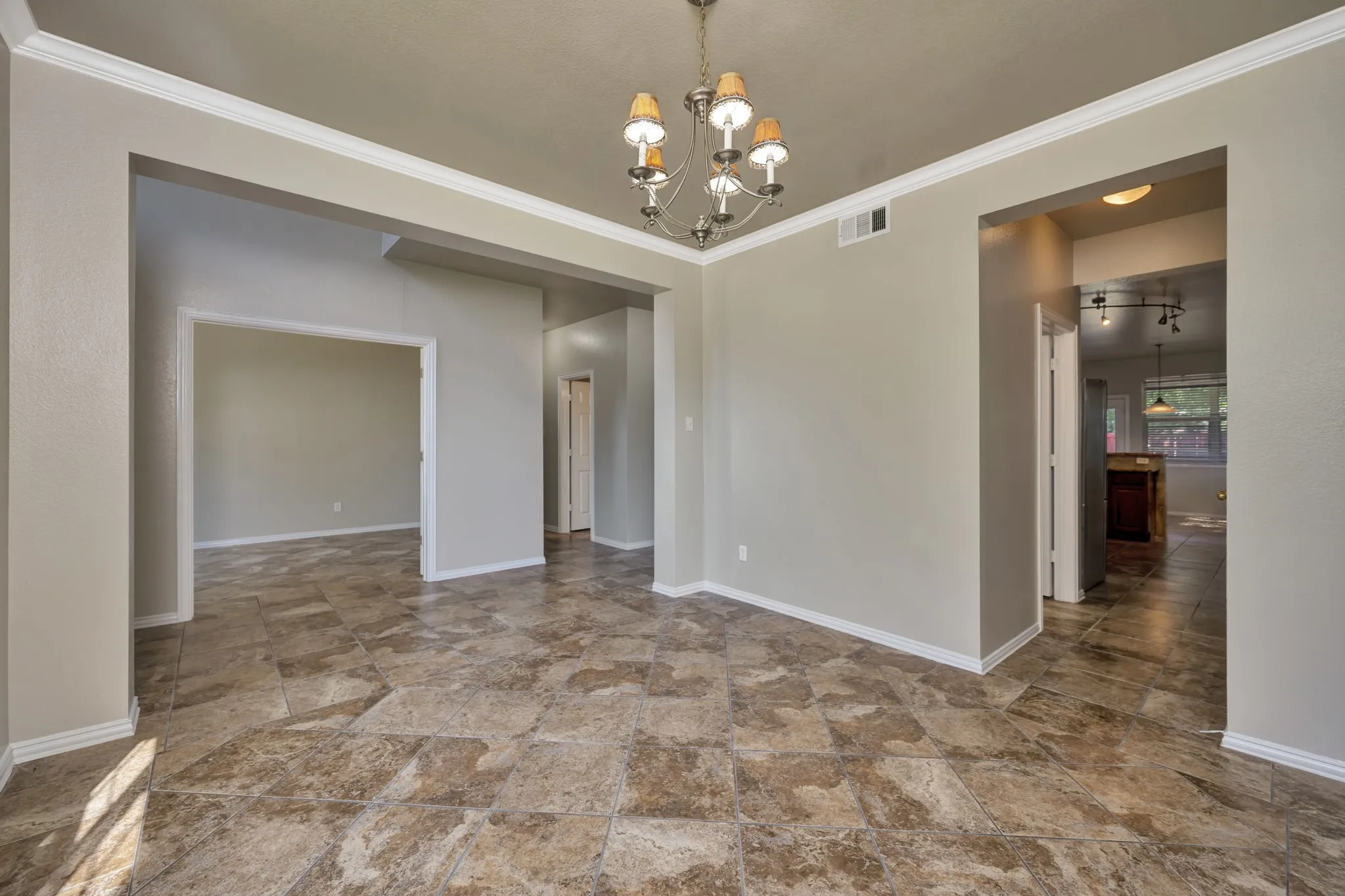 Single Family Residence For Sale in Tarrant County , 844 Sequoia Way, Saginaw, Texas 76131, 4 Bedroom, 3 Bathroom, 2 Garage spaces, 3,179 Sqft, built in 2005, mls#21361945, Real Estate Agent in Saginaw, Homes For Sale in Tarrant county, Homes For Sale in Saginaw, Realtor in Saginaw Texas, Real Estate Brokerage Independent Realty Texas, Luminita Cordes Realtor