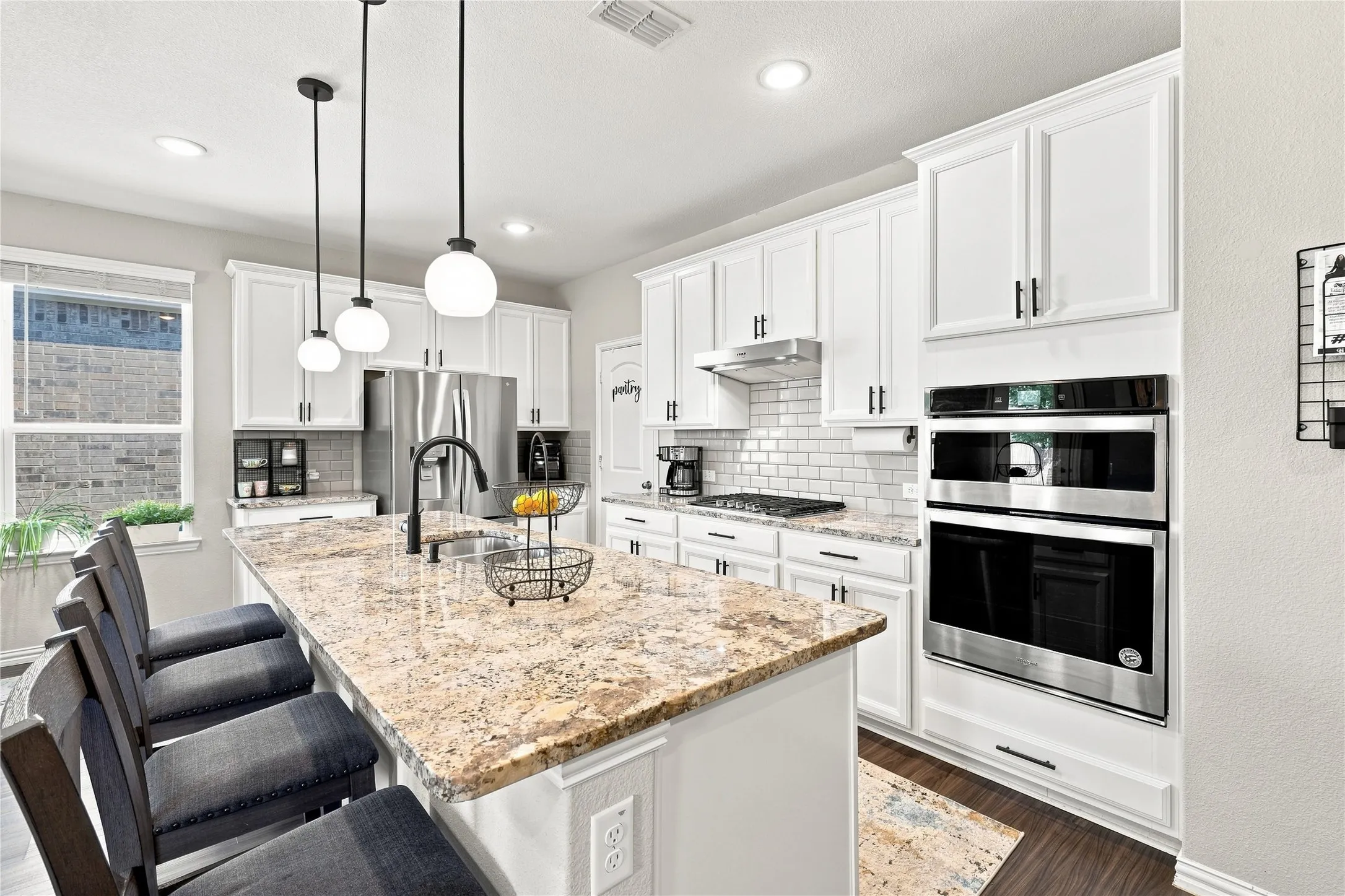 Single Family Residence For Sale in Rockwall County , 703 Liner Lane, Fate, Texas 75087, 5 Bedroom, 3 Bathroom, 2 Garage spaces, 3,111 Sqft, built in 2020, mls#21363425, Real Estate Agent in Fate, Homes For Sale in Rockwall county, Homes For Sale in Fate, Realtor in Fate Texas, Real Estate Brokerage Independent Realty Texas, Luminita Cordes Realtor