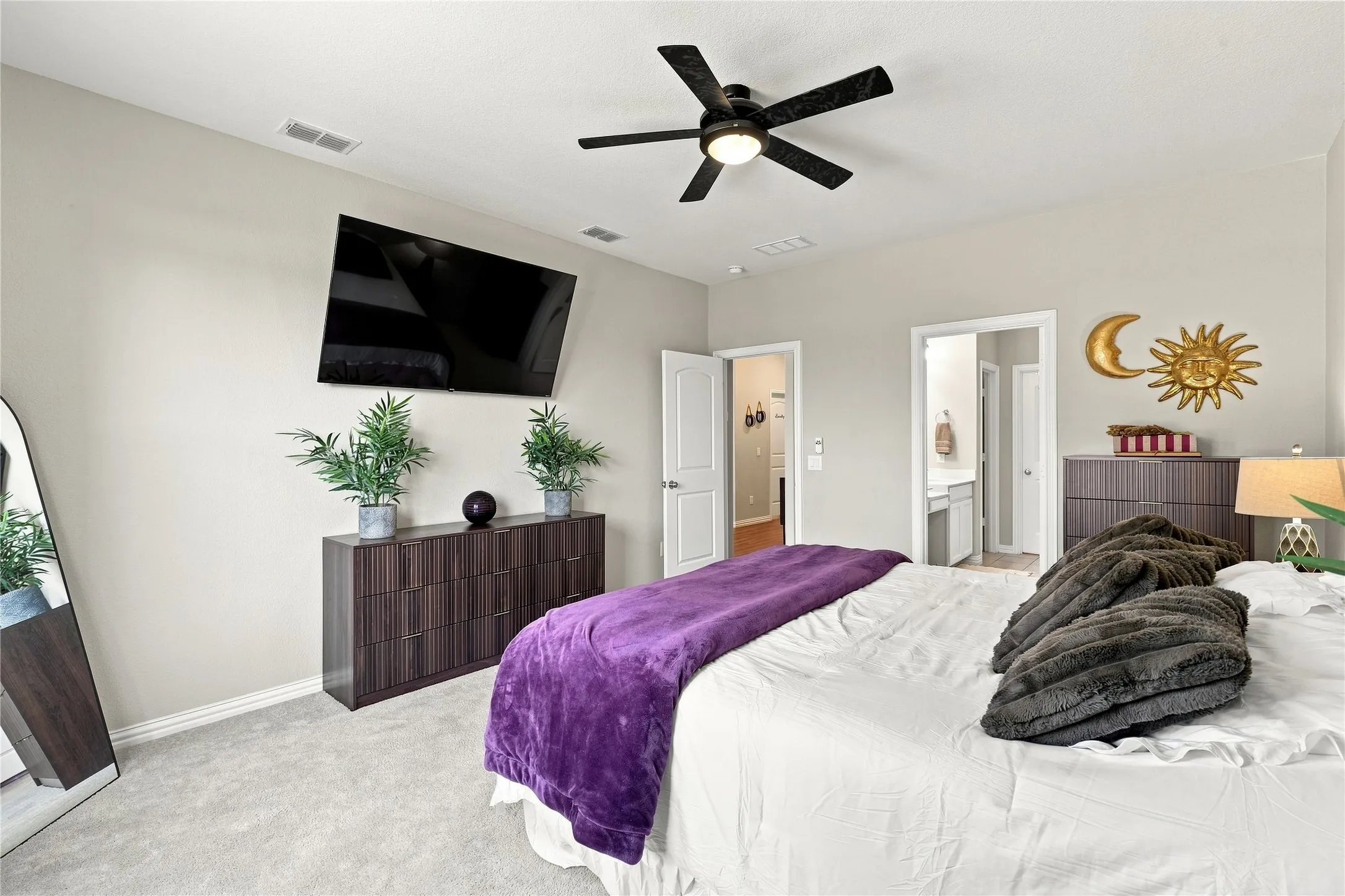 Single Family Residence For Sale in Rockwall County , 703 Liner Lane, Fate, Texas 75087, 5 Bedroom, 3 Bathroom, 2 Garage spaces, 3,111 Sqft, built in 2020, mls#21363425, Real Estate Agent in Fate, Homes For Sale in Rockwall county, Homes For Sale in Fate, Realtor in Fate Texas, Real Estate Brokerage Independent Realty Texas, Luminita Cordes Realtor