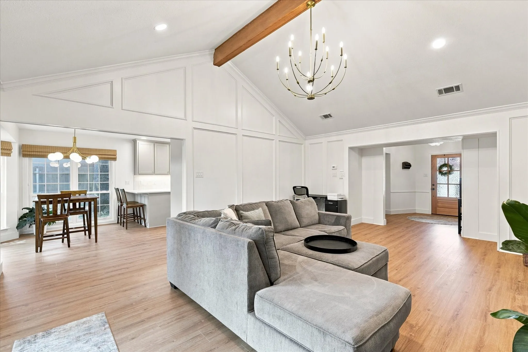 Single Family Residence For Sale in Dallas County , 218 Creekside Lane, Coppell, Texas 75019, 3 Bedroom, 2 Bathroom, 2 Garage spaces, 1,792 Sqft, built in 1982, mls#21362887, Real Estate Agent in Coppell, Homes For Sale in Dallas county, Homes For Sale in Coppell, Realtor in Coppell Texas, Real Estate Brokerage Independent Realty Texas, Luminita Cordes Realtor
