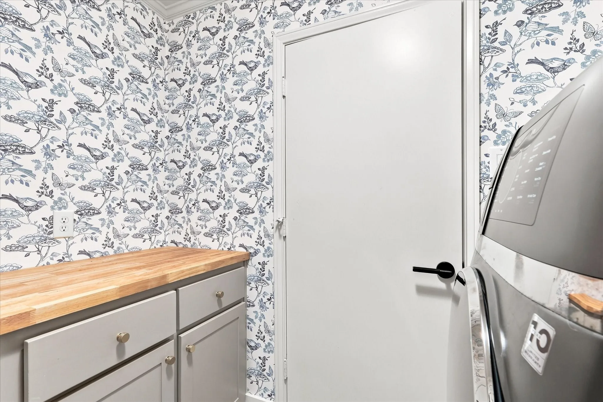 Single Family Residence For Sale in Dallas County , 218 Creekside Lane, Coppell, Texas 75019, 3 Bedroom, 2 Bathroom, 2 Garage spaces, 1,792 Sqft, built in 1982, mls#21362887, Real Estate Agent in Coppell, Homes For Sale in Dallas county, Homes For Sale in Coppell, Realtor in Coppell Texas, Real Estate Brokerage Independent Realty Texas, Luminita Cordes Realtor