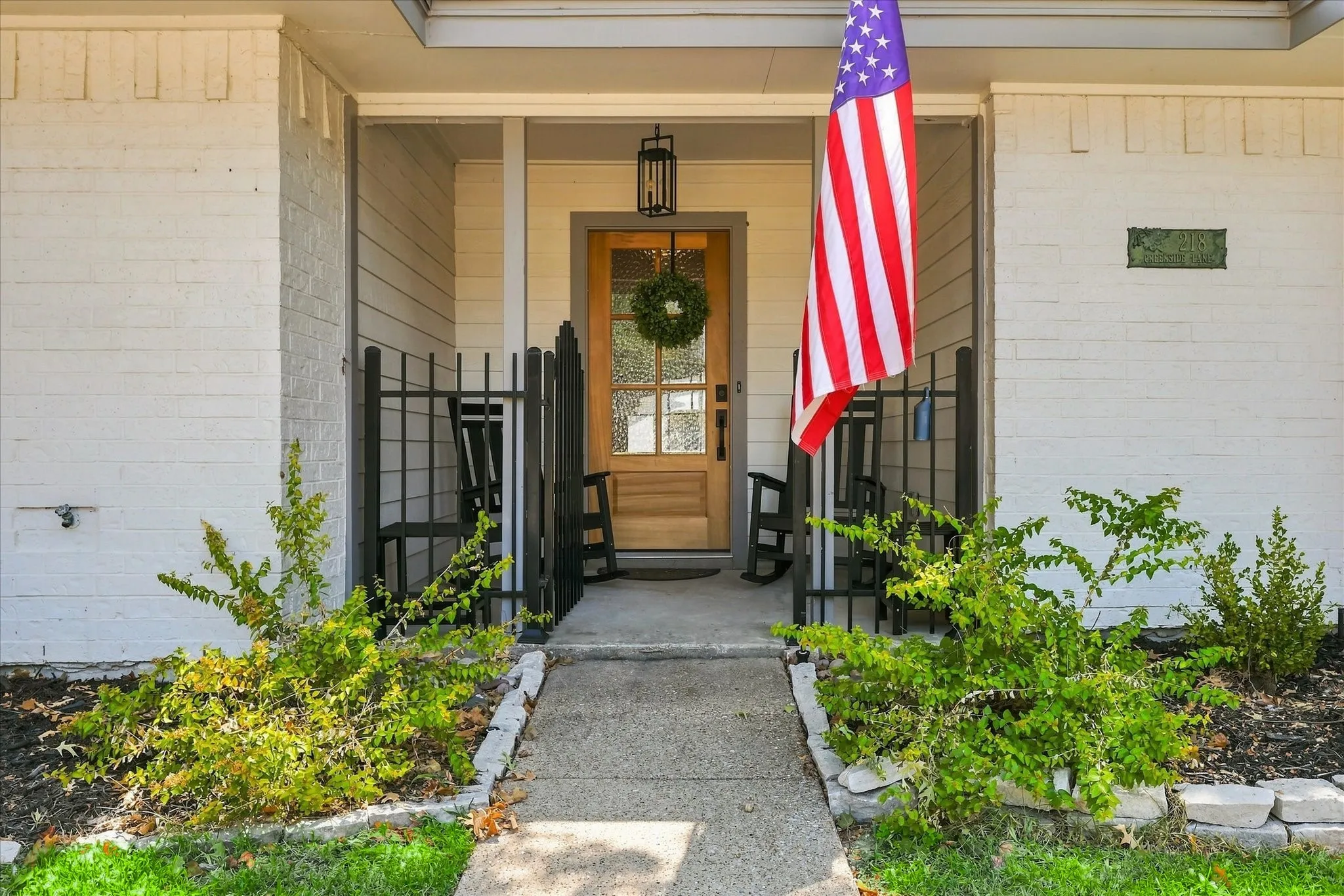 Single Family Residence For Sale in Dallas County , 218 Creekside Lane, Coppell, Texas 75019, 3 Bedroom, 2 Bathroom, 2 Garage spaces, 1,792 Sqft, built in 1982, mls#21362887, Real Estate Agent in Coppell, Homes For Sale in Dallas county, Homes For Sale in Coppell, Realtor in Coppell Texas, Real Estate Brokerage Independent Realty Texas, Luminita Cordes Realtor