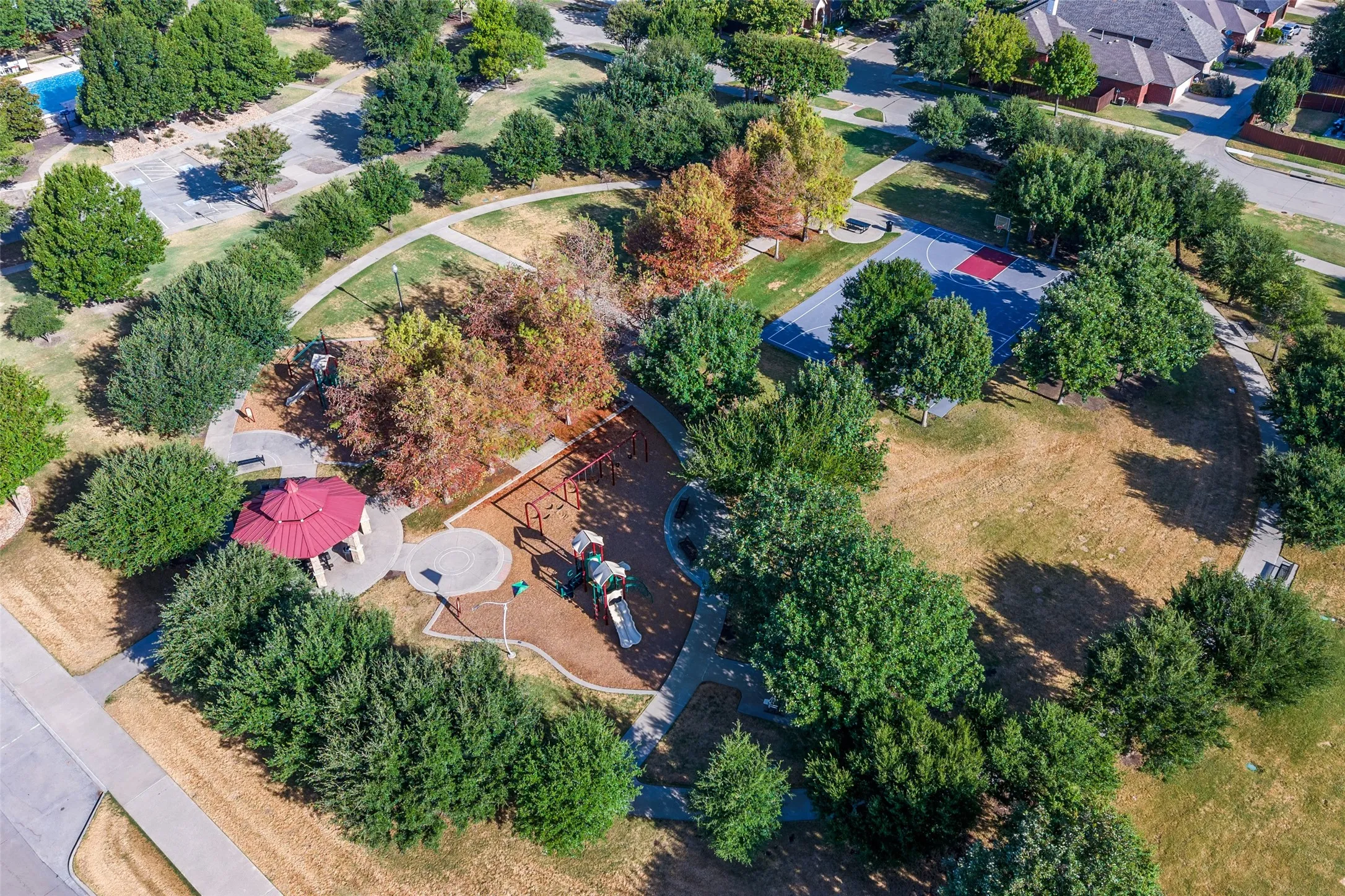 Single Family Residence For Sale in Collin County , 9349 Welch Folly Lane, Frisco, Texas 75035, 3 Bedroom, 3 Bathroom, 2 Garage spaces, 2,182 Sqft, built in 2006, mls#21359086, Real Estate Agent in Frisco, Homes For Sale in Collin county, Homes For Sale in Frisco, Realtor in Frisco Texas, Real Estate Brokerage Independent Realty Texas, Luminita Cordes Realtor