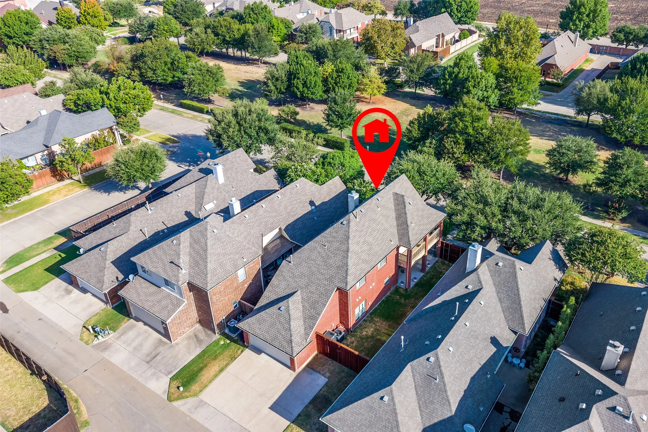 Single Family Residence For Sale in Collin County , 9349 Welch Folly Lane, Frisco, Texas 75035, 3 Bedroom, 3 Bathroom, 2 Garage spaces, 2,182 Sqft, built in 2006, mls#21359086, Real Estate Agent in Frisco, Homes For Sale in Collin county, Homes For Sale in Frisco, Realtor in Frisco Texas, Real Estate Brokerage Independent Realty Texas, Luminita Cordes Realtor