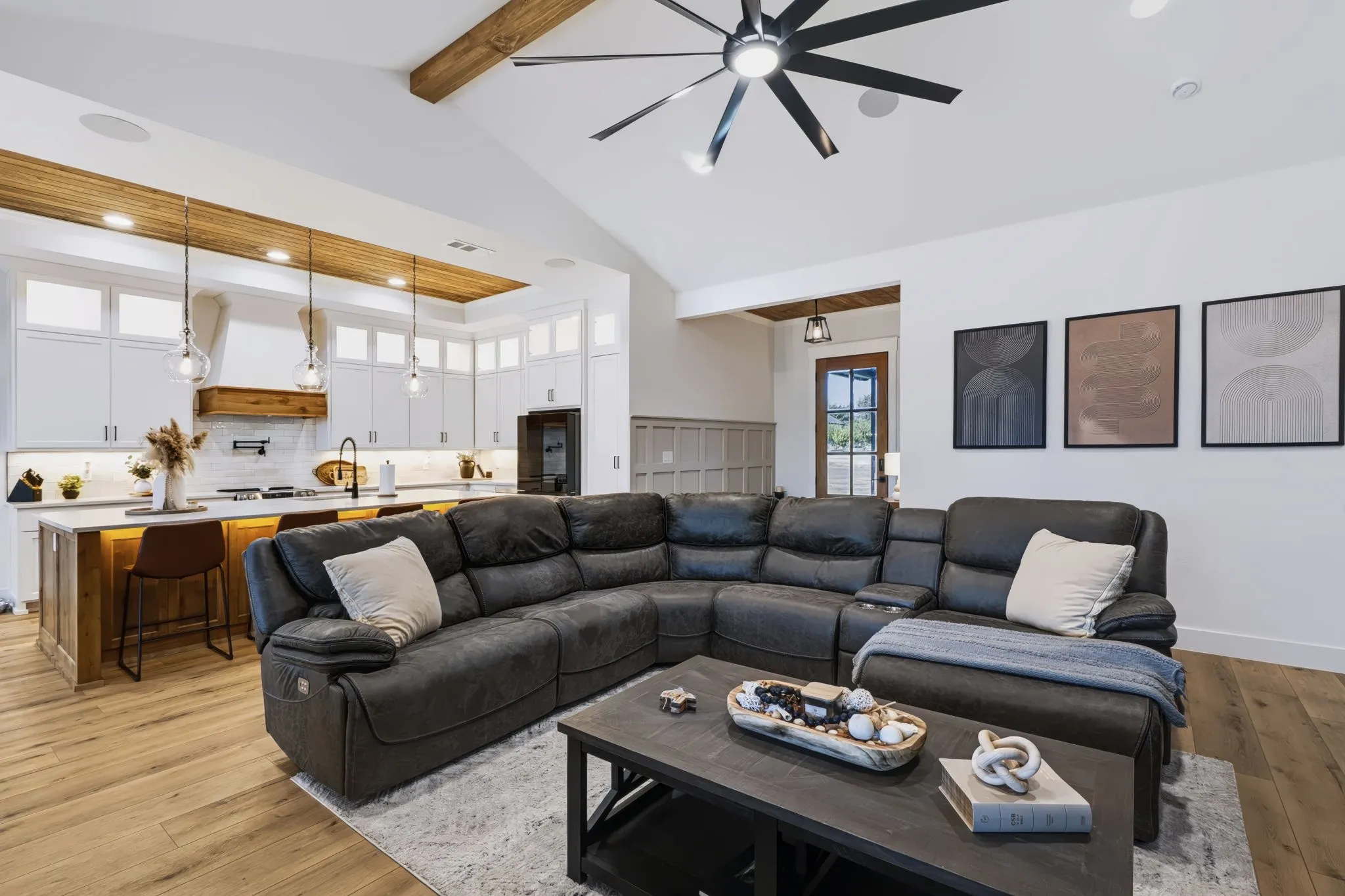 Single Family Residence For Sale in Parker County , 1047 Pioneer Crossing, Weatherford, Texas 76088, 4 Bedroom, 3 Bathroom, 2 Garage spaces, 2,736 Sqft, built in 2026, mls#21363809, Real Estate Agent in Weatherford, Homes For Sale in Parker county, Homes For Sale in Weatherford, Realtor in Weatherford Texas, Real Estate Brokerage Independent Realty Texas, Luminita Cordes Realtor