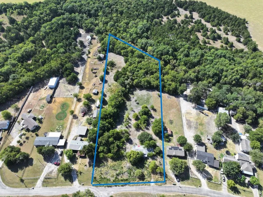 Mobile Home For Sale in Ellis County , 134 Shelby Circle, Red Oak, Texas 75154, 3 Bedroom, 2 Bathroom, Garage spaces, 1,820 Sqft, built in 1991, mls#21364084, Real Estate Agent in Red Oak, Homes For Sale in Ellis county, Homes For Sale in Red Oak, Realtor in Red Oak Texas, Real Estate Brokerage Independent Realty Texas, Luminita Cordes Realtor