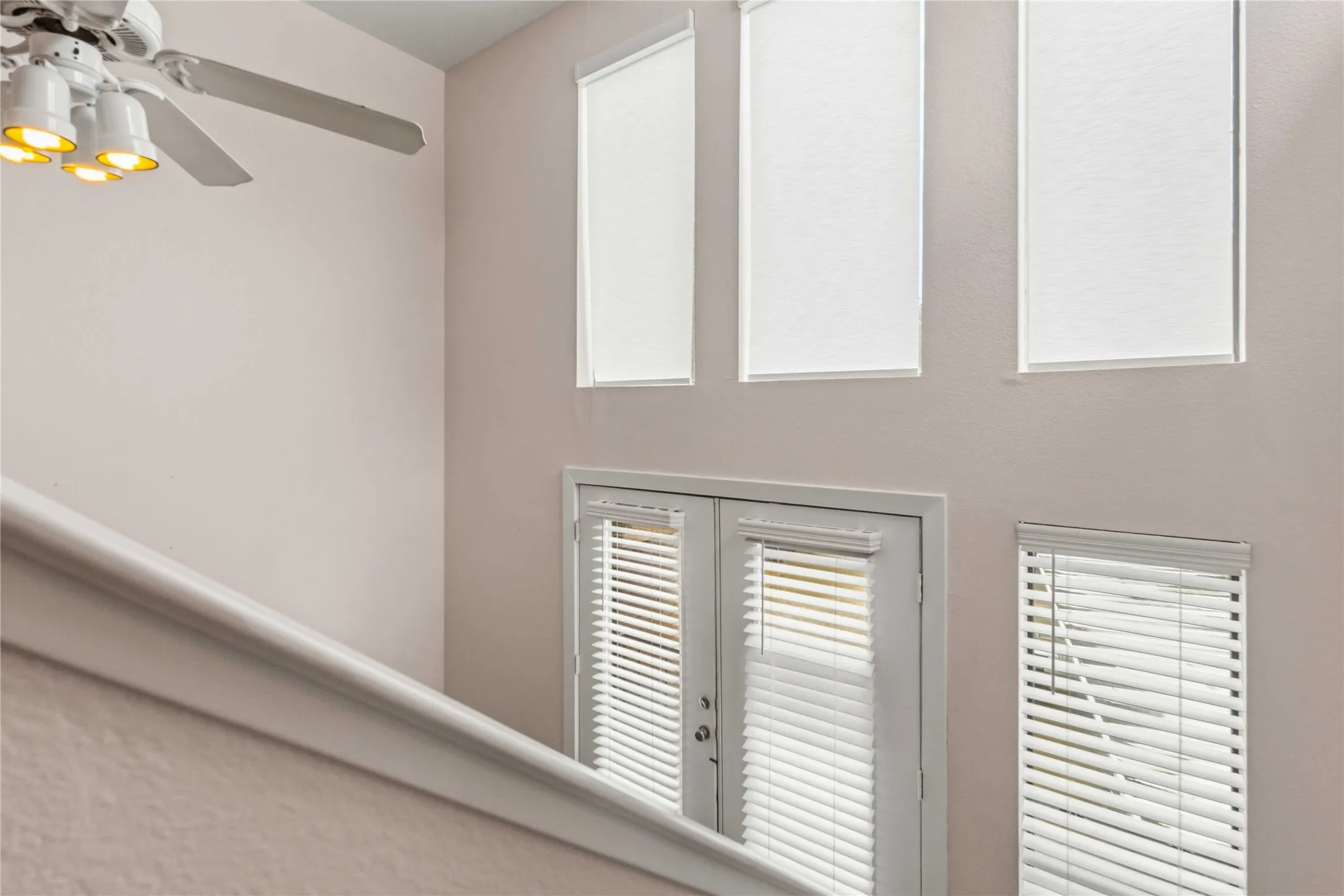 Condominium For Rent in Dallas County , 5111 Manett Street 207, Dallas, Texas 75206, 1 Bedroom, 1 Bathroom, Garage spaces, 728 Sqft, built in 2001, mls#21364098, Real Estate Agent in Dallas, Homes For Rent in Dallas county, Homes For Rent in Dallas, Realtor in Dallas Texas, Real Estate Brokerage Independent Realty Texas, Luminita Cordes Realtor