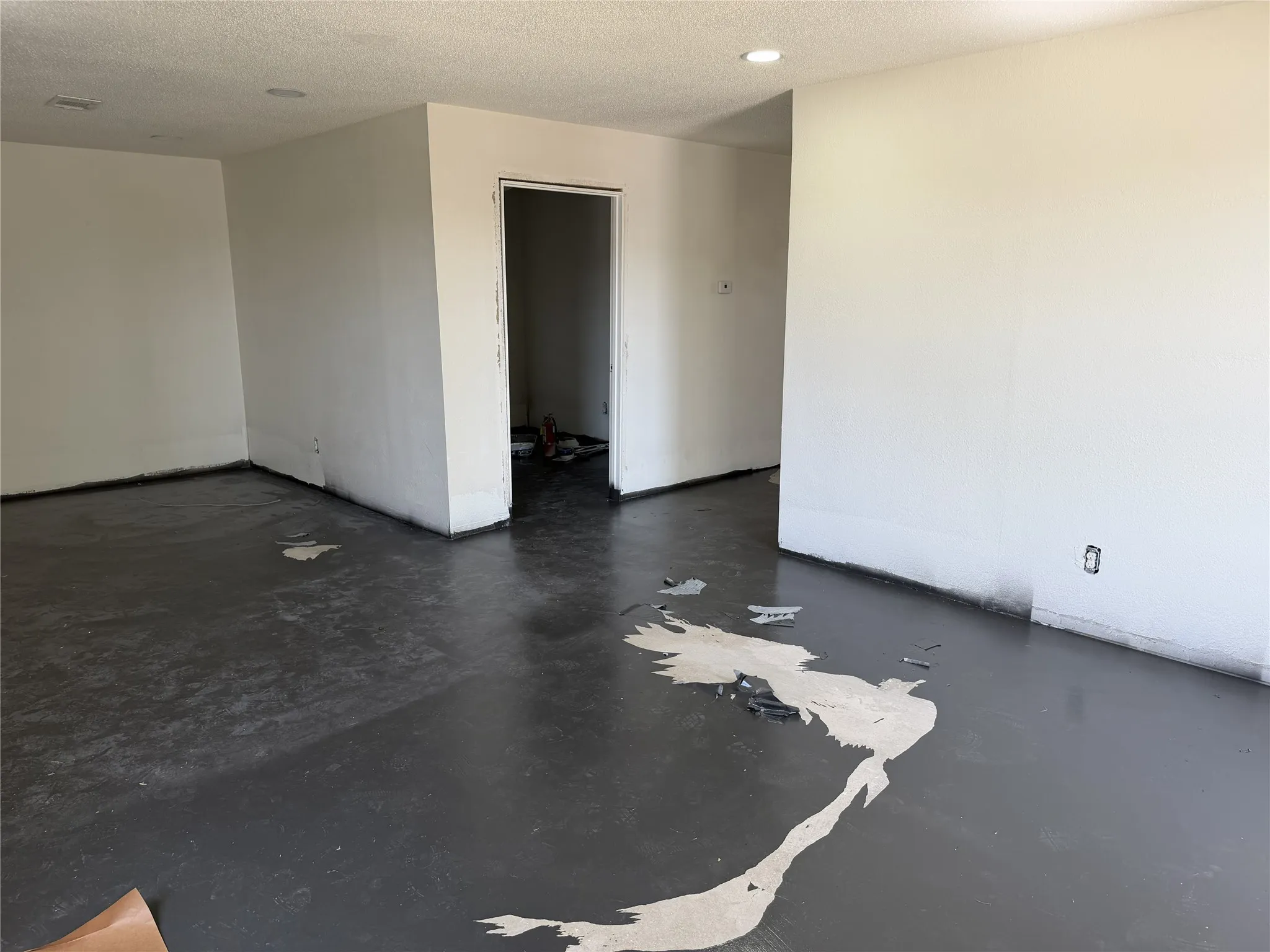 Office For Rent in Hopkins County , 101 Houston Street E, Sulphur Springs, Texas 75482, 0, 0, Garage spaces, 0 Sqft, built in 1981, Price $1,200, mls#21363718, Real Estate Agent in Sulphur Springs, Homes For Rent in Hopkins county, Homes For Rent in Sulphur Springs, Realtor in Sulphur Springs Texas, Real Estate Brokerage Independent Realty Texas, Luminita Cordes Realtor