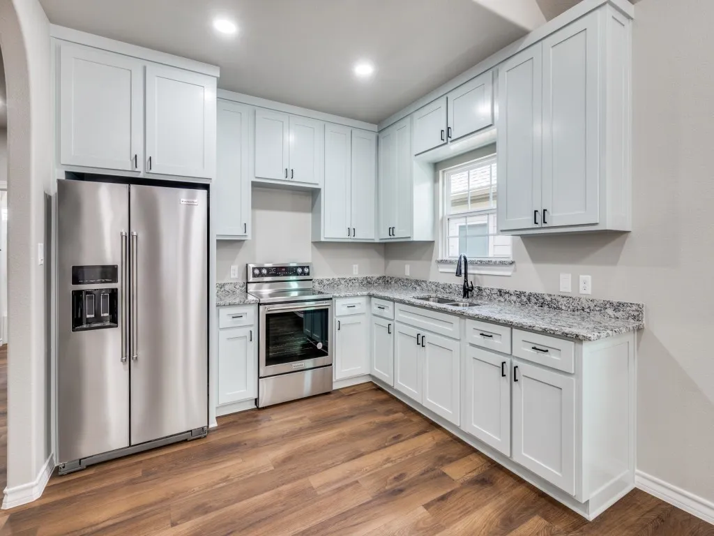 Single Family Residence For Rent in Tarrant County , 2904 8th Avenue, Fort Worth, Texas 76110, 4 Bedroom, 2 Bathroom, 1 Garage spaces, 1,800 Sqft, built in 1925, mls#21362741, Real Estate Agent in Fort Worth, Homes For Rent in Tarrant county, Homes For Rent in Fort Worth, Realtor in Fort Worth Texas, Real Estate Brokerage Independent Realty Texas, Luminita Cordes Realtor