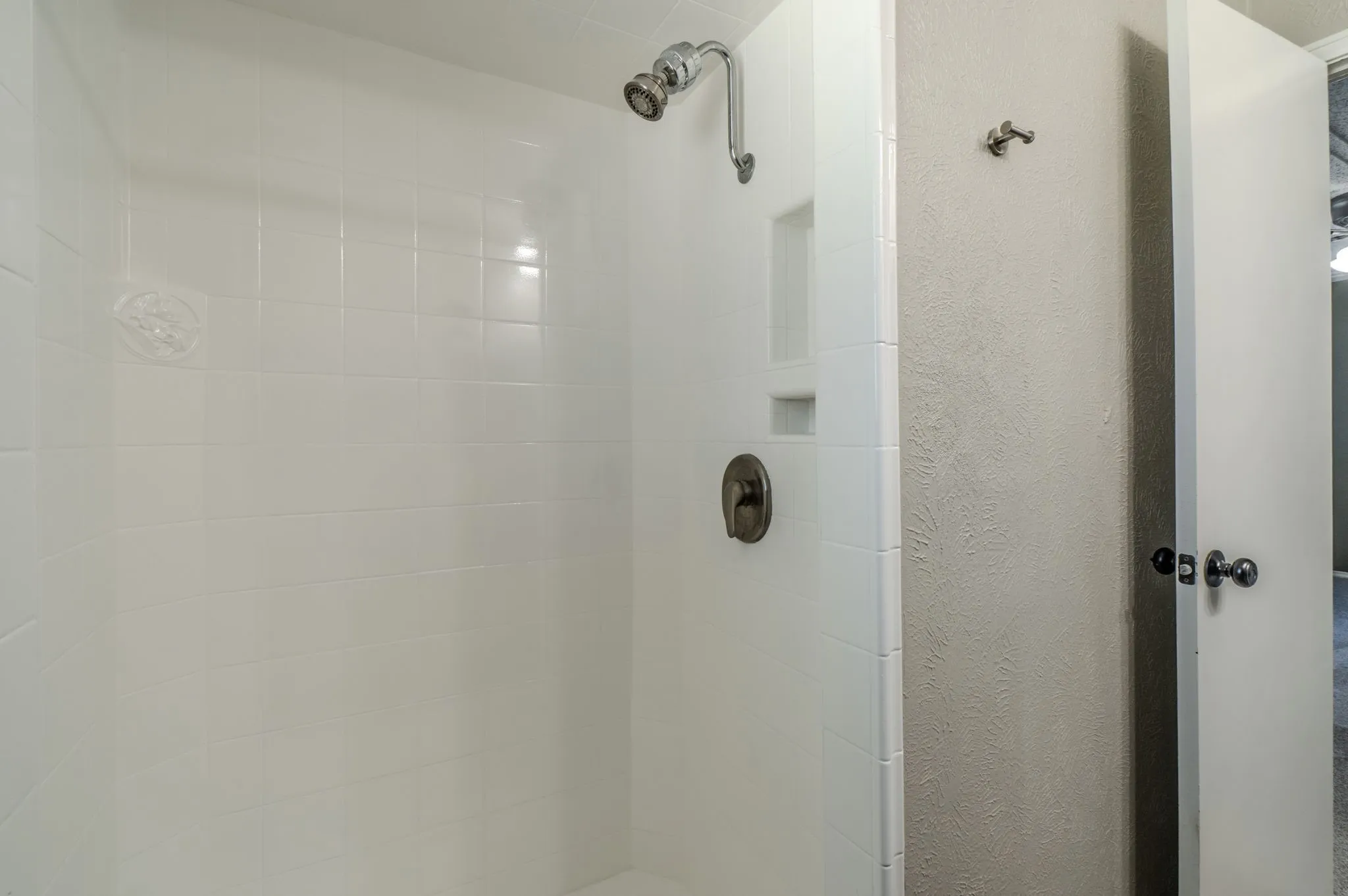 Single Family Residence For Rent in Tarrant County , 1701 Brookhaven Circle, Bedford, Texas 76022, 4 Bedroom, 2 Bathroom, 2 Garage spaces, 1,630 Sqft, built in 1976, mls#21364105, Real Estate Agent in Bedford, Homes For Rent in Tarrant county, Homes For Rent in Bedford, Realtor in Bedford Texas, Real Estate Brokerage Independent Realty Texas, Luminita Cordes Realtor