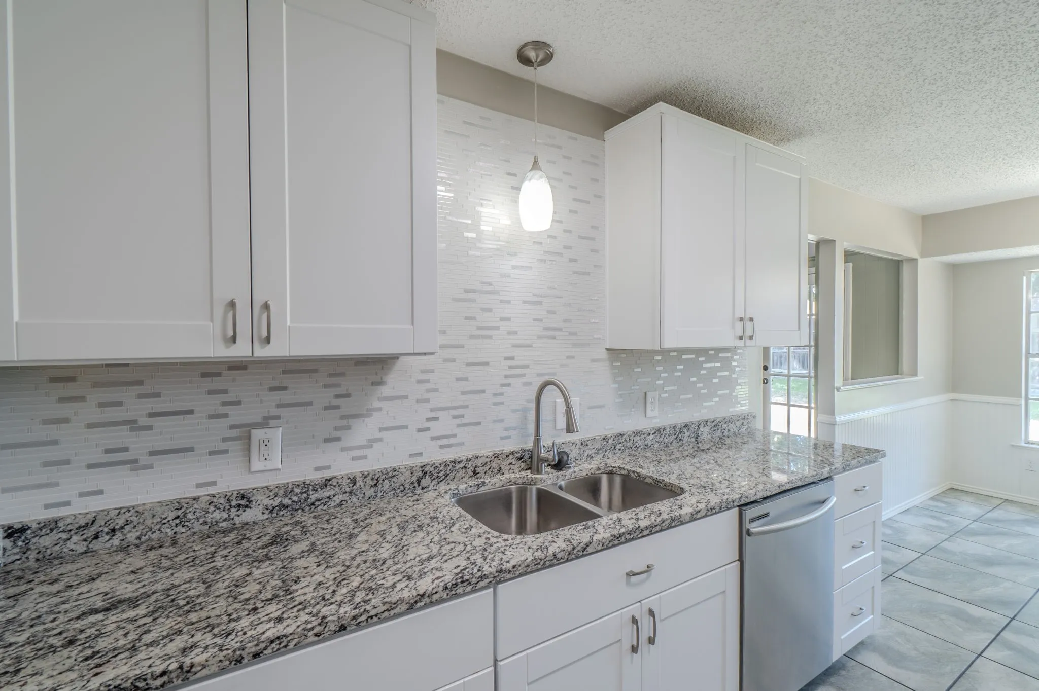 Single Family Residence For Rent in Tarrant County , 1701 Brookhaven Circle, Bedford, Texas 76022, 4 Bedroom, 2 Bathroom, 2 Garage spaces, 1,630 Sqft, built in 1976, mls#21364105, Real Estate Agent in Bedford, Homes For Rent in Tarrant county, Homes For Rent in Bedford, Realtor in Bedford Texas, Real Estate Brokerage Independent Realty Texas, Luminita Cordes Realtor