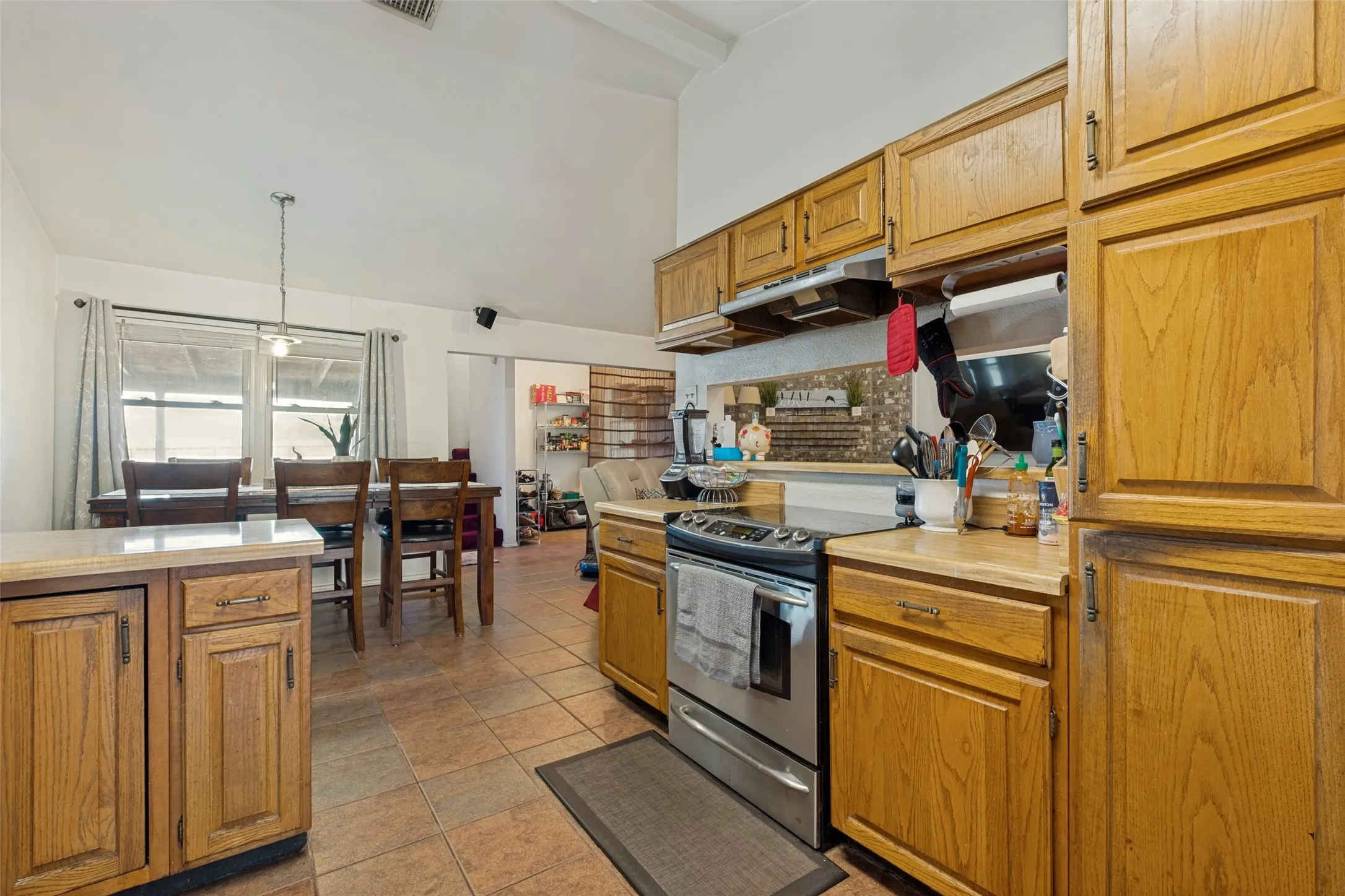 Breakfast Dining Area off kitchen