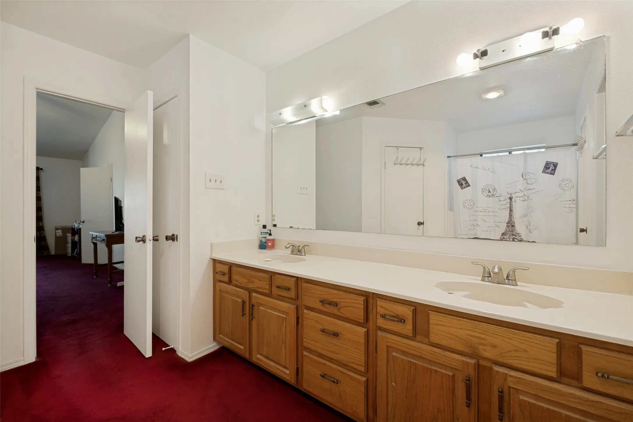 Primary Bathroom #1
Shower/Bath Combo