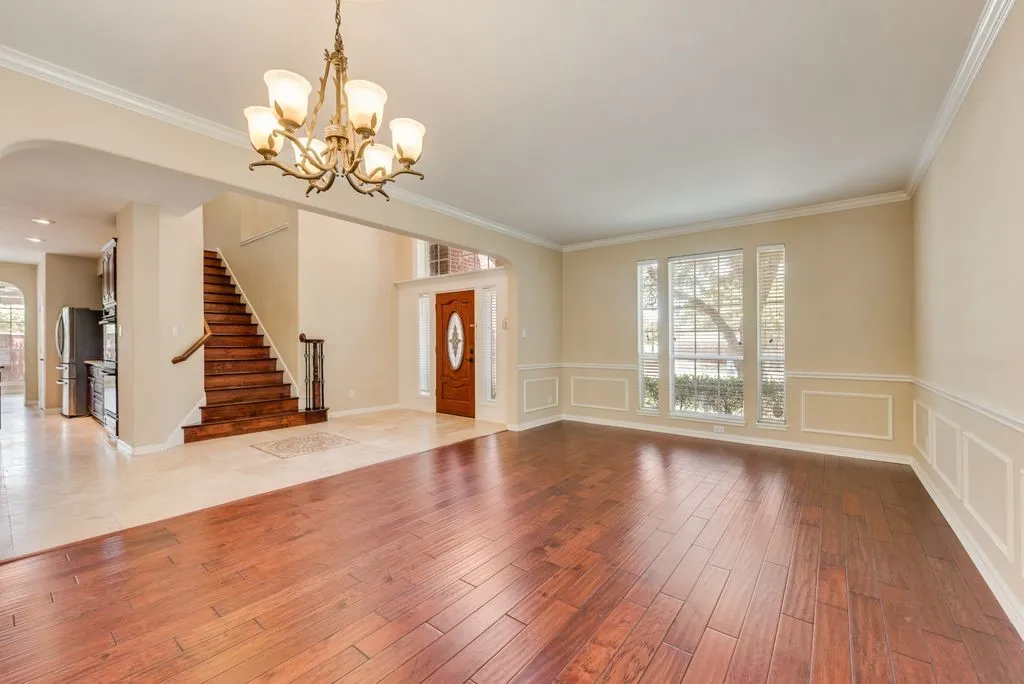 Single Family Residence For Sale in Denton County , 3229 Loyola Drive, Flower Mound, Texas 75022, 4 Bedroom, 3 Bathroom, 3 Garage spaces, 3,294 Sqft, built in 2000, mls#21364114, Real Estate Agent in Flower Mound, Homes For Sale in Denton county, Homes For Sale in Flower Mound, Realtor in Flower Mound Texas, Real Estate Brokerage Independent Realty Texas, Luminita Cordes Realtor