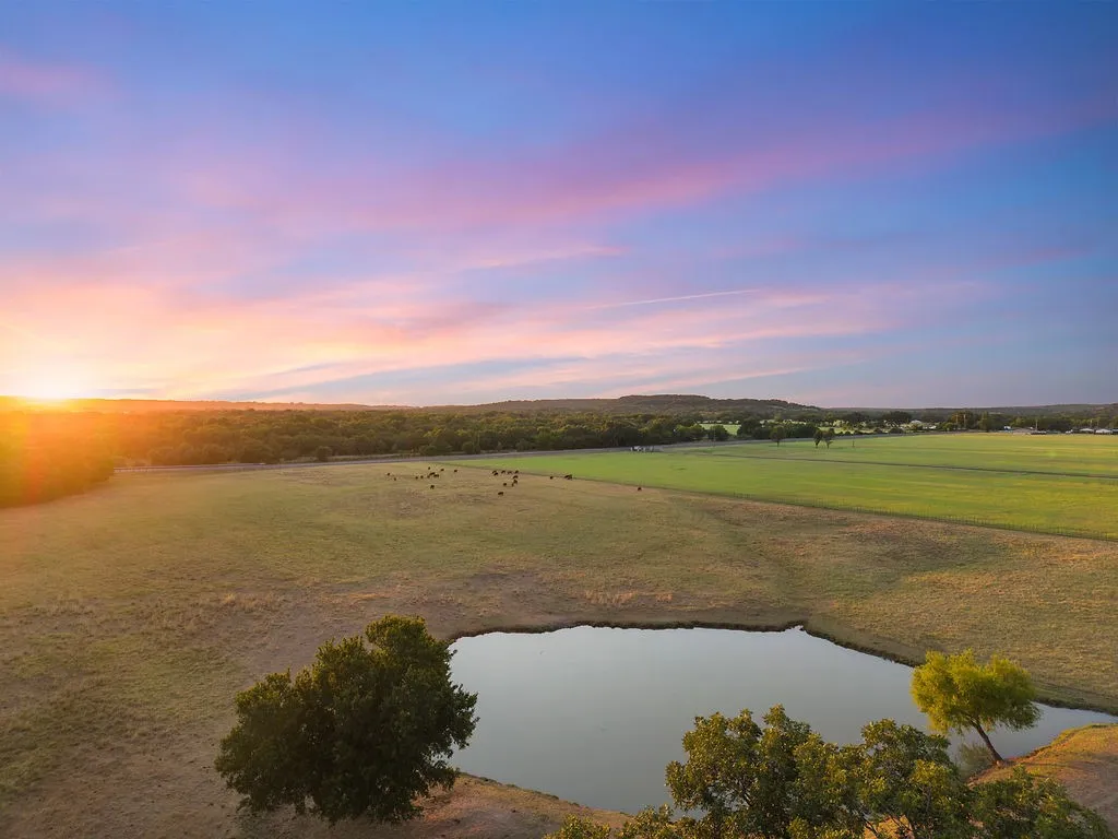 Farm For Sale in Erath County , 24860 N US Highway 281, Stephenville, Texas 76401, 4 Bedroom, 4 Bathroom, Garage spaces, 3,632 Sqft, built in 1997, mls#21363565, Real Estate Agent in Stephenville, Homes For Sale in Erath county, Homes For Sale in Stephenville, Realtor in Stephenville Texas, Real Estate Brokerage Independent Realty Texas, Luminita Cordes Realtor