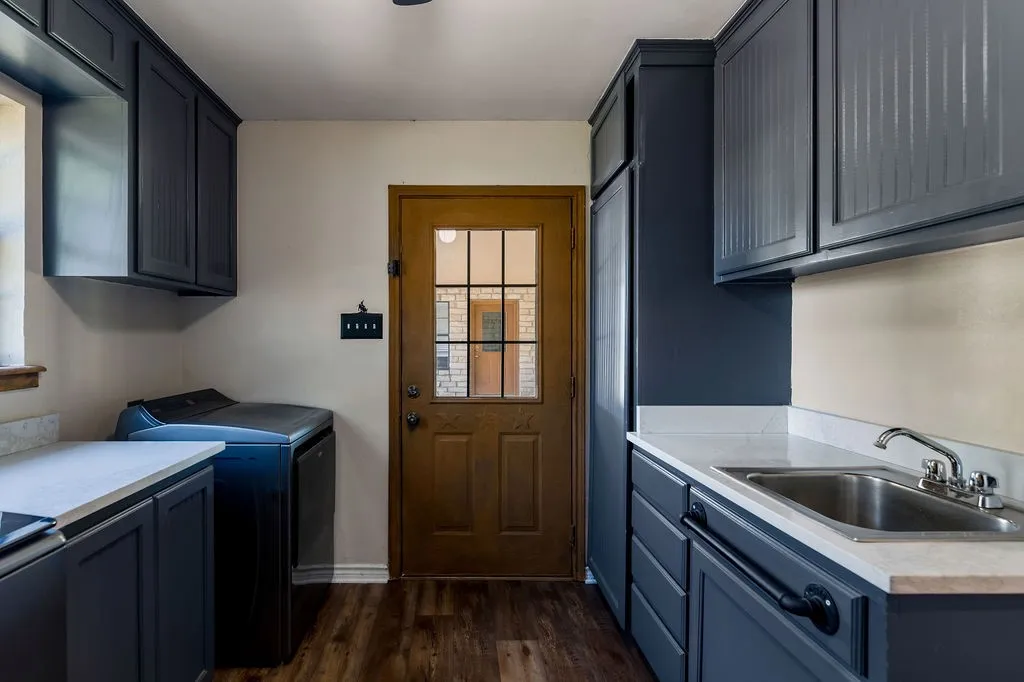 Farm For Sale in Erath County , 24860 N US Highway 281, Stephenville, Texas 76401, 4 Bedroom, 4 Bathroom, Garage spaces, 3,632 Sqft, built in 1997, mls#21363565, Real Estate Agent in Stephenville, Homes For Sale in Erath county, Homes For Sale in Stephenville, Realtor in Stephenville Texas, Real Estate Brokerage Independent Realty Texas, Luminita Cordes Realtor