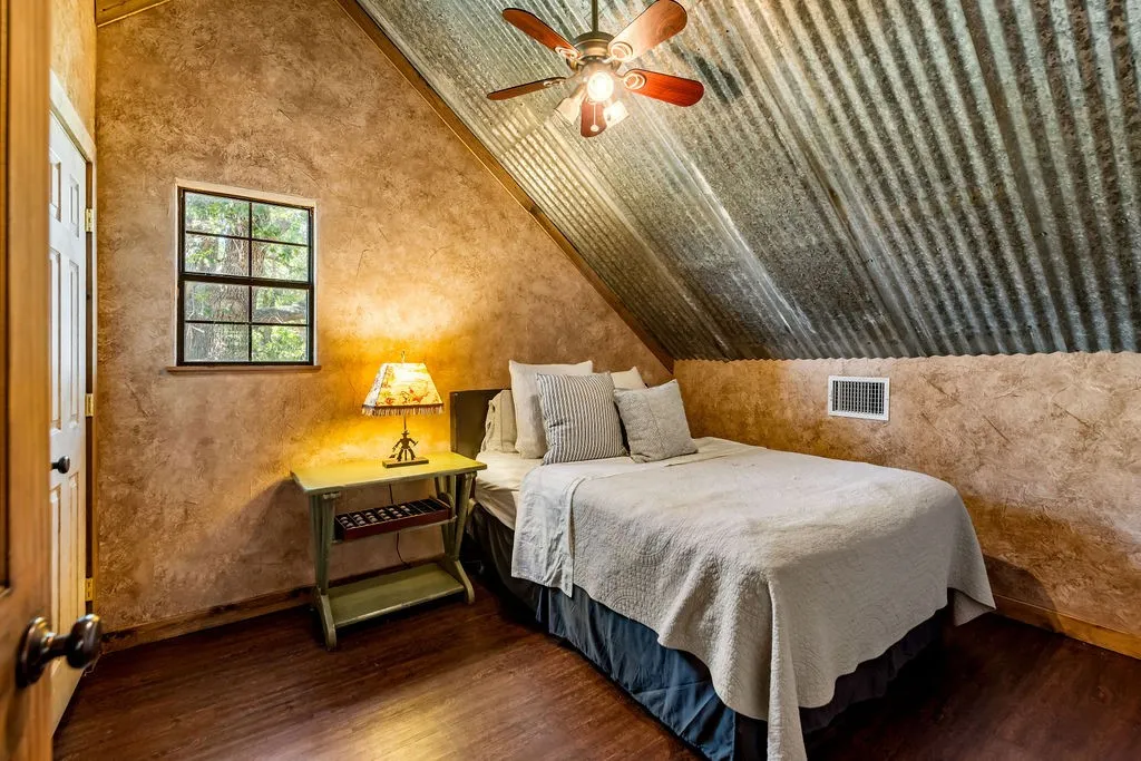 Farm For Sale in Erath County , 24860 N US Highway 281, Stephenville, Texas 76401, 4 Bedroom, 4 Bathroom, Garage spaces, 3,632 Sqft, built in 1997, mls#21363565, Real Estate Agent in Stephenville, Homes For Sale in Erath county, Homes For Sale in Stephenville, Realtor in Stephenville Texas, Real Estate Brokerage Independent Realty Texas, Luminita Cordes Realtor
