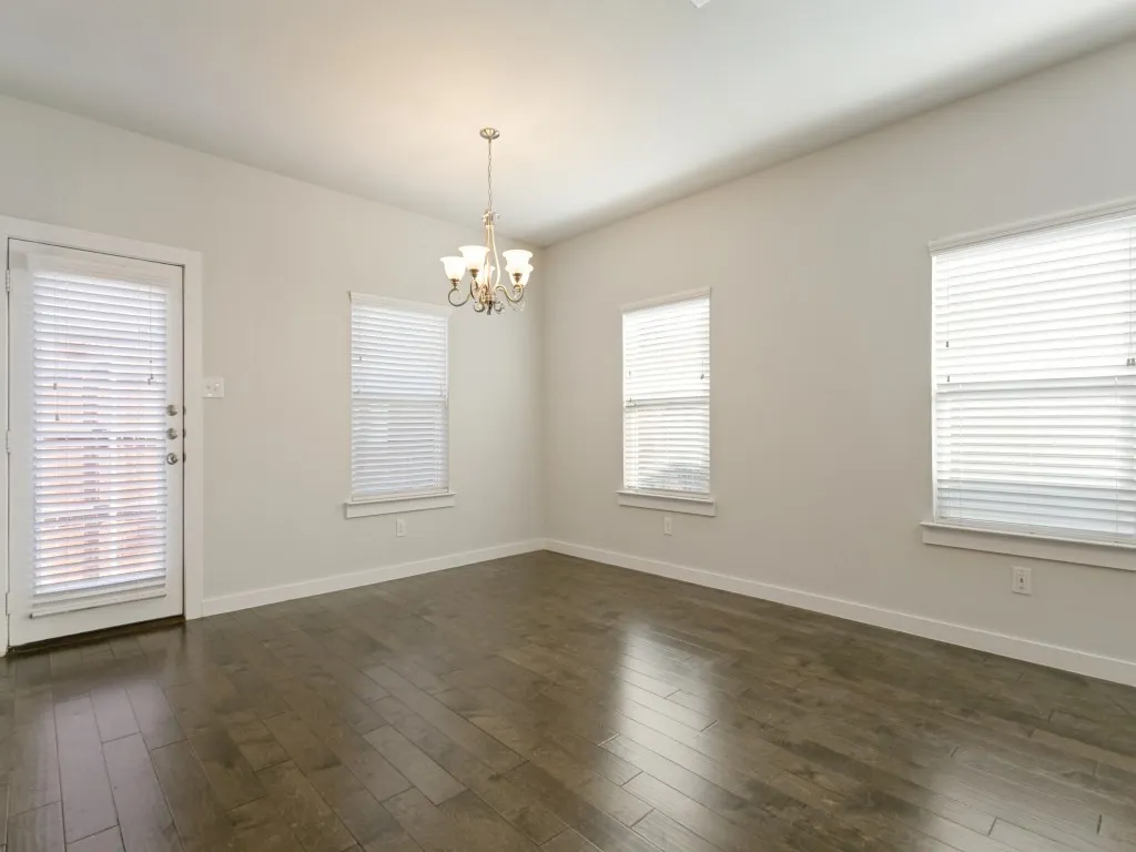 Single Family Residence For Sale in Denton County , 2217 Paxton Way, Denton, Texas 76209, 3 Bedroom, 2 Bathroom, 2 Garage spaces, 1,393 Sqft, built in 2020, mls#21364126, Real Estate Agent in Denton, Homes For Sale in Denton county, Homes For Sale in Denton, Realtor in Denton Texas, Real Estate Brokerage Independent Realty Texas, Luminita Cordes Realtor