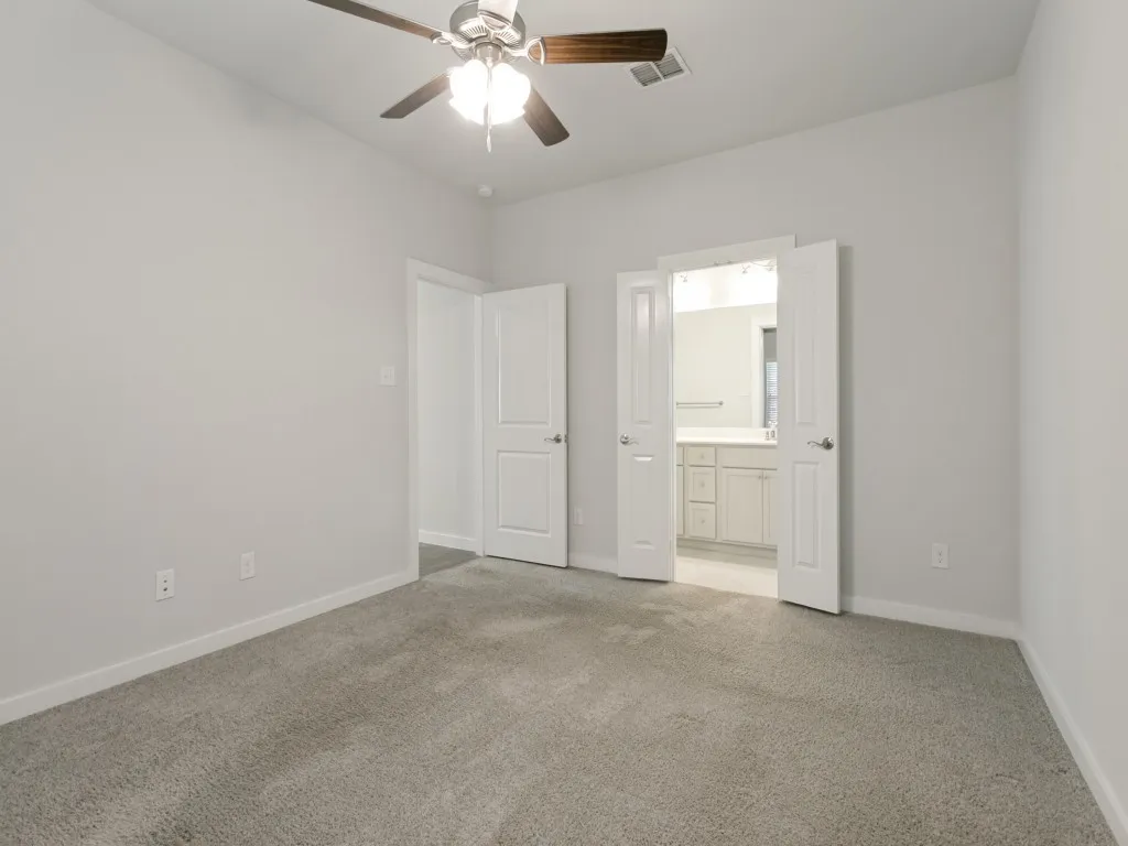 Single Family Residence For Sale in Denton County , 2217 Paxton Way, Denton, Texas 76209, 3 Bedroom, 2 Bathroom, 2 Garage spaces, 1,393 Sqft, built in 2020, mls#21364126, Real Estate Agent in Denton, Homes For Sale in Denton county, Homes For Sale in Denton, Realtor in Denton Texas, Real Estate Brokerage Independent Realty Texas, Luminita Cordes Realtor