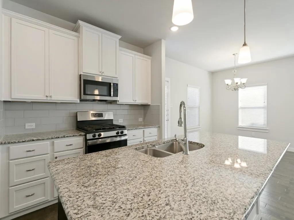 Single Family Residence For Sale in Denton County , 2217 Paxton Way, Denton, Texas 76209, 3 Bedroom, 2 Bathroom, 2 Garage spaces, 1,393 Sqft, built in 2020, mls#21364126, Real Estate Agent in Denton, Homes For Sale in Denton county, Homes For Sale in Denton, Realtor in Denton Texas, Real Estate Brokerage Independent Realty Texas, Luminita Cordes Realtor