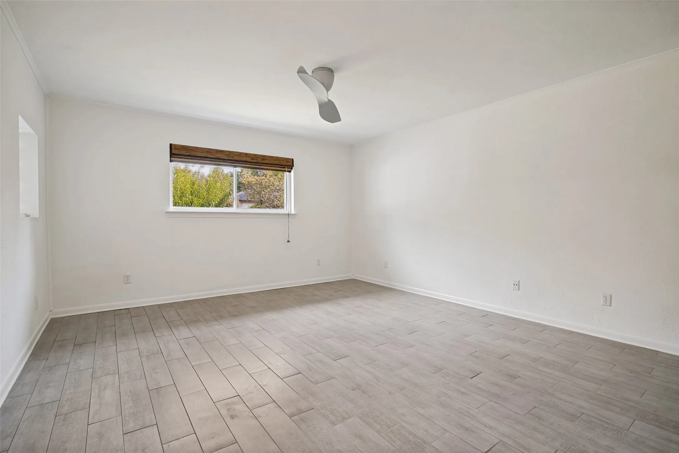 Single Family Residence For Sale in Dallas County , 916 Loganwood Avenue, Richardson, Texas 75080, 3 Bedroom, 2 Bathroom, Garage spaces, 1,914 Sqft, built in 1967, mls#21364132, Real Estate Agent in Richardson, Homes For Sale in Dallas county, Homes For Sale in Richardson, Realtor in Richardson Texas, Real Estate Brokerage Independent Realty Texas, Luminita Cordes Realtor