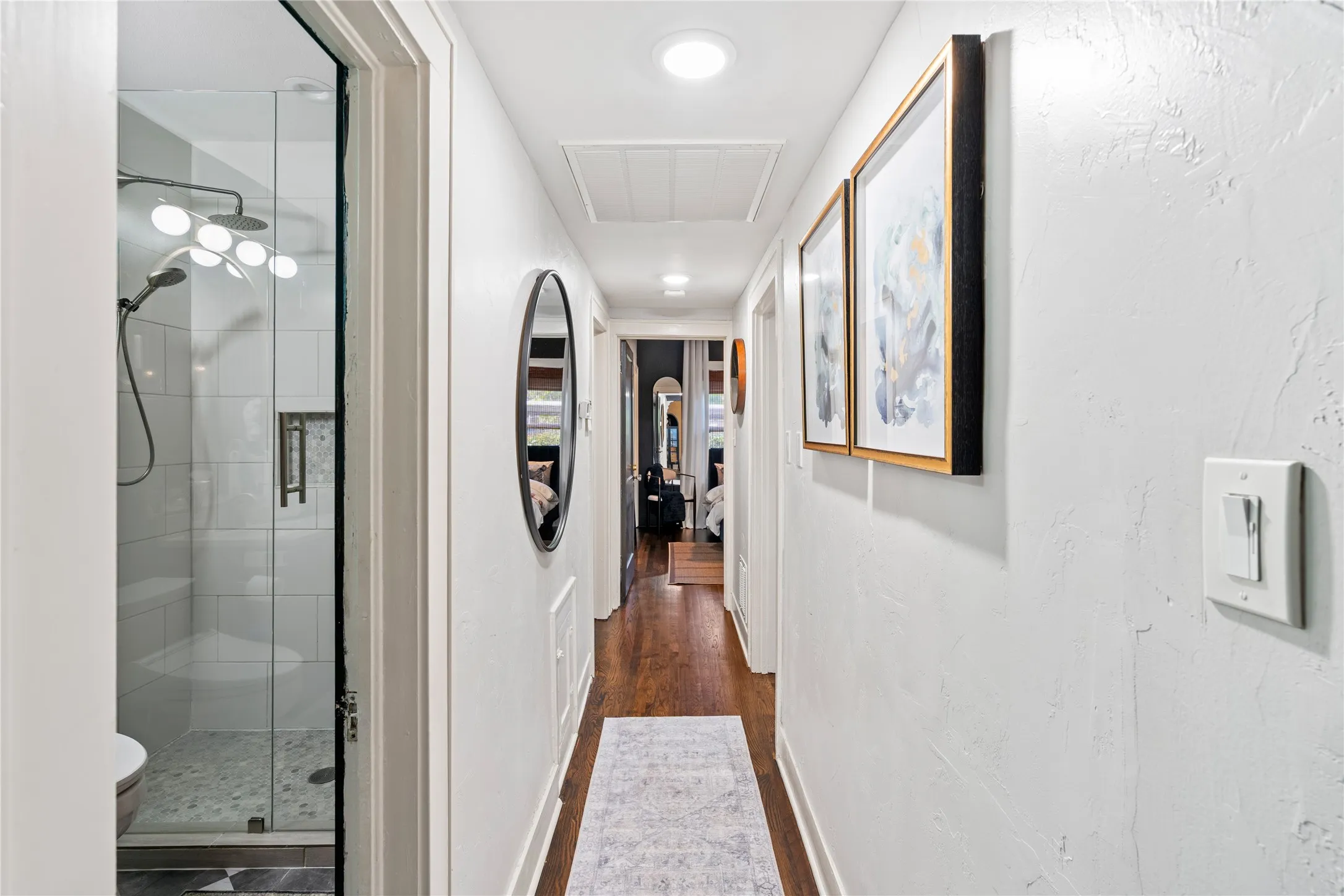 Condominium For Sale in Dallas County , 4117 Herschel Avenue 4119A, Dallas, Texas 75219, 1 Bedroom, 1 Bathroom, Garage spaces, 1,050 Sqft, built in 1930, mls#21364144, Real Estate Agent in Dallas, Homes For Sale in Dallas county, Homes For Sale in Dallas, Realtor in Dallas Texas, Real Estate Brokerage Independent Realty Texas, Luminita Cordes Realtor