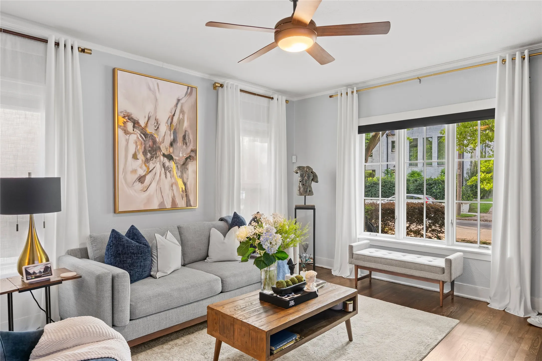 Condominium For Sale in Dallas County , 4117 Herschel Avenue 4119A, Dallas, Texas 75219, 1 Bedroom, 1 Bathroom, Garage spaces, 1,050 Sqft, built in 1930, mls#21364144, Real Estate Agent in Dallas, Homes For Sale in Dallas county, Homes For Sale in Dallas, Realtor in Dallas Texas, Real Estate Brokerage Independent Realty Texas, Luminita Cordes Realtor