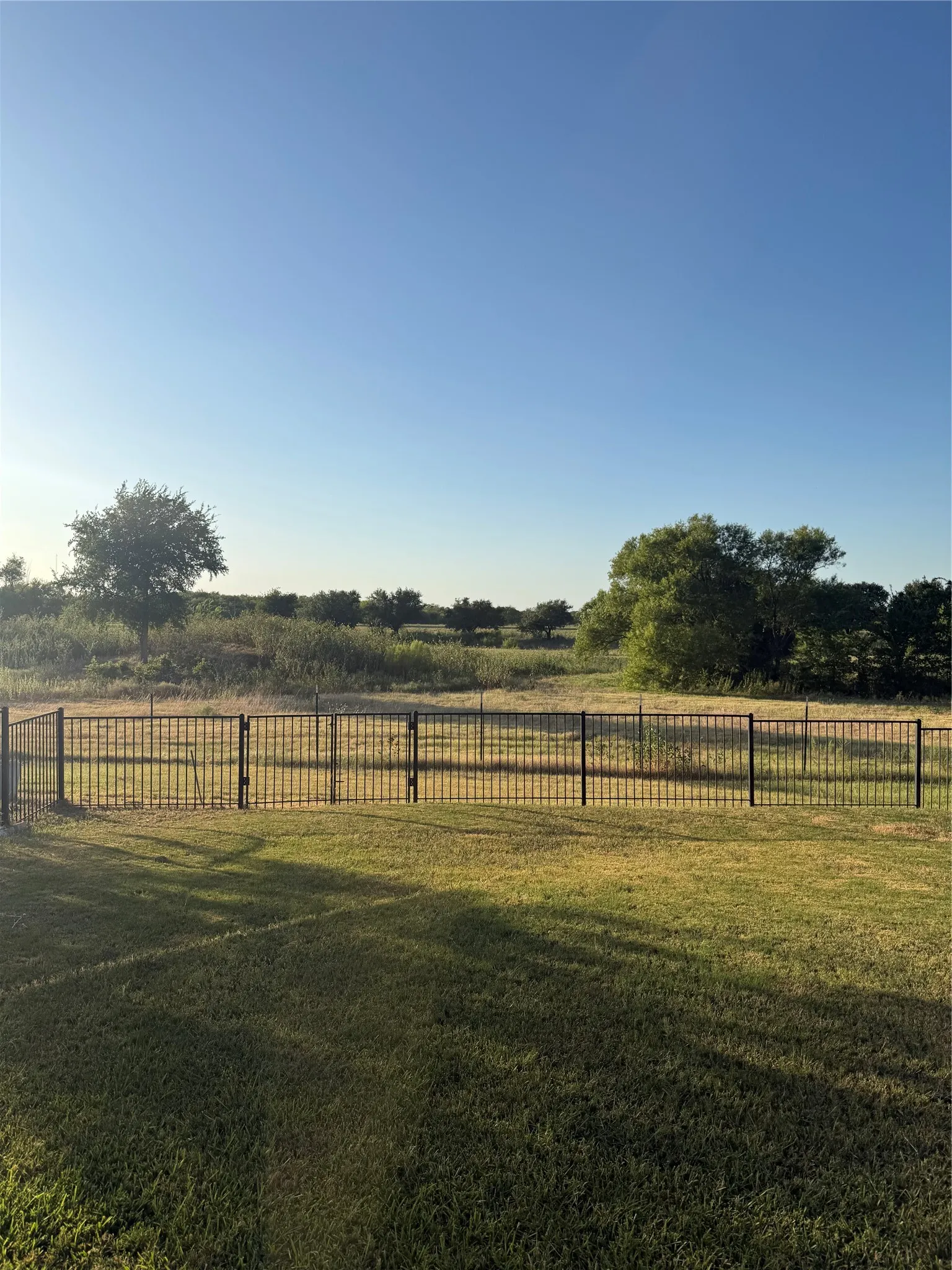 Single Family Residence For Sale in Grayson County , 3308 Preston Club Drive, Sherman, Texas 75092, 3 Bedroom, 2 Bathroom, 2 Garage spaces, 1,656 Sqft, built in 2000, mls#21364148, Real Estate Agent in Sherman, Homes For Sale in Grayson county, Homes For Sale in Sherman, Realtor in Sherman Texas, Real Estate Brokerage Independent Realty Texas, Luminita Cordes Realtor