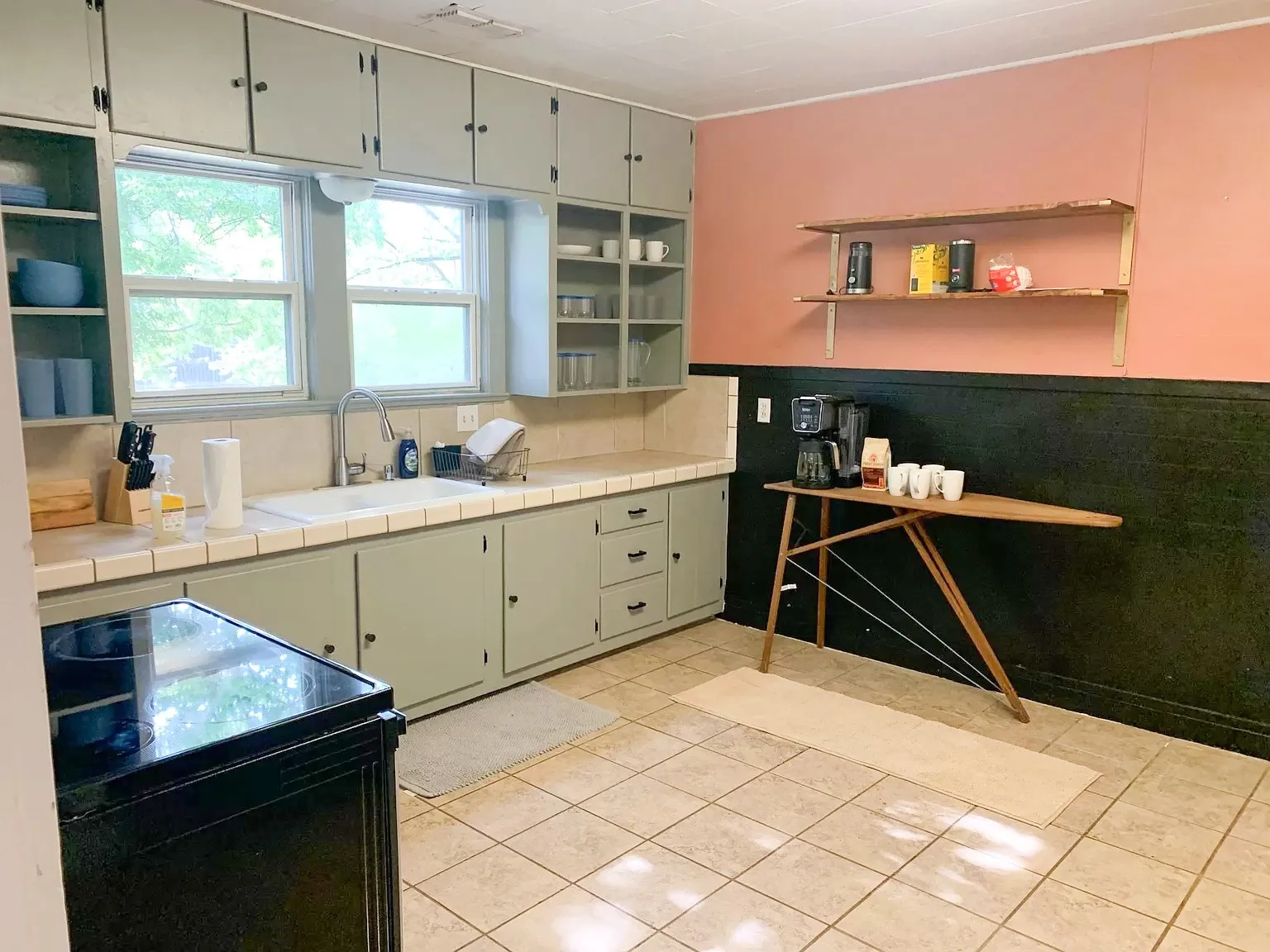 Single Family Residence For Sale in Taylor County , 618 College Drive, Abilene, Texas 79601, 3 Bedroom, 2 Bathroom, Garage spaces, 1,512 Sqft, built in 1952, mls#21364147, Real Estate Agent in Abilene, Homes For Sale in Taylor county, Homes For Sale in Abilene, Realtor in Abilene Texas, Real Estate Brokerage Independent Realty Texas, Luminita Cordes Realtor