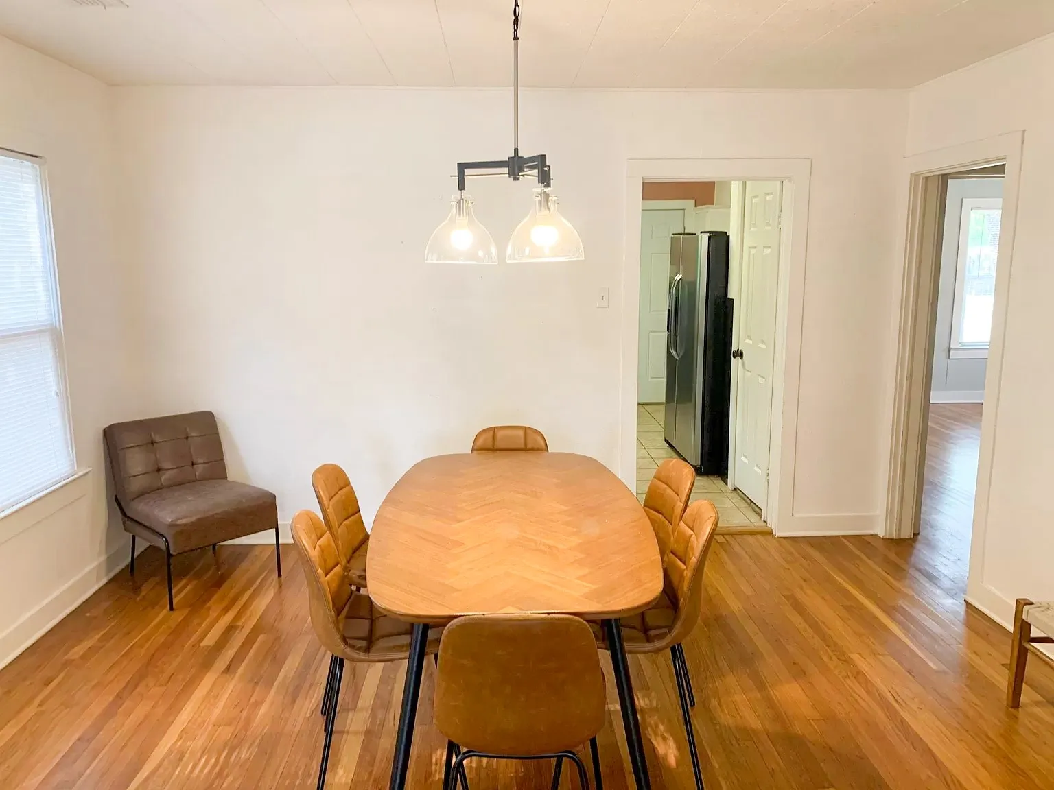 Single Family Residence For Sale in Taylor County , 618 College Drive, Abilene, Texas 79601, 3 Bedroom, 2 Bathroom, Garage spaces, 1,512 Sqft, built in 1952, mls#21364147, Real Estate Agent in Abilene, Homes For Sale in Taylor county, Homes For Sale in Abilene, Realtor in Abilene Texas, Real Estate Brokerage Independent Realty Texas, Luminita Cordes Realtor