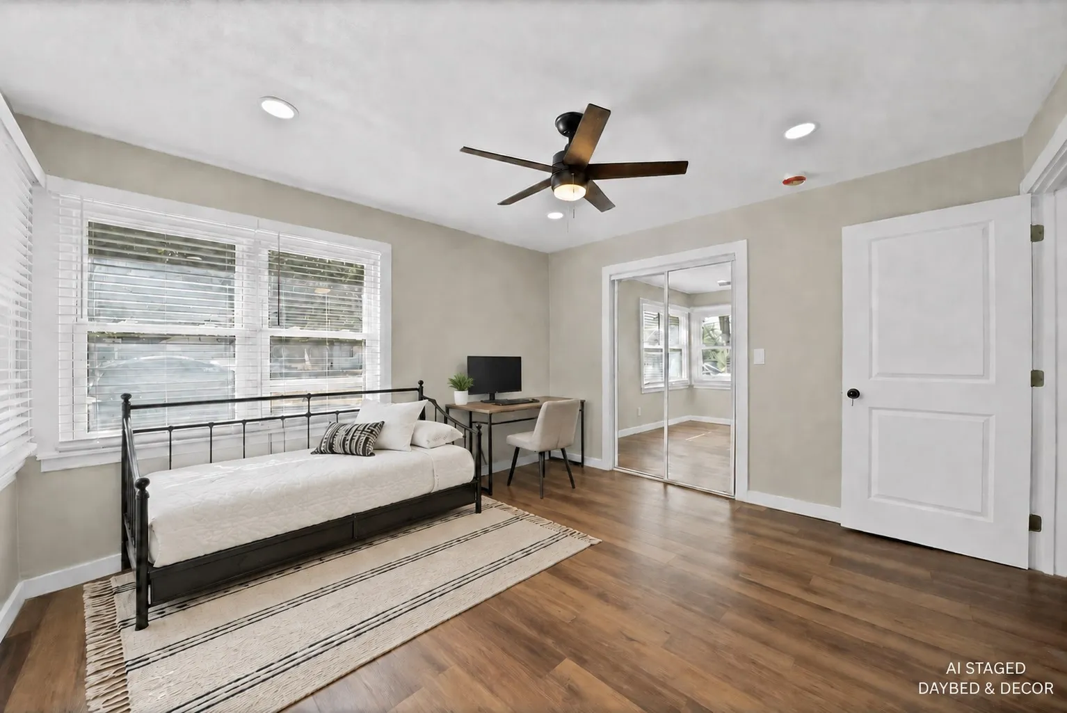 Single Family Residence For Sale in Parker County , 116 Westline Road, Azle, Texas 76020, 3 Bedroom, 2 Bathroom, Garage spaces, 1,136 Sqft, built in 1990, mls#21364070, Real Estate Agent in Azle, Homes For Sale in Parker county, Homes For Sale in Azle, Realtor in Azle Texas, Real Estate Brokerage Independent Realty Texas, Luminita Cordes Realtor