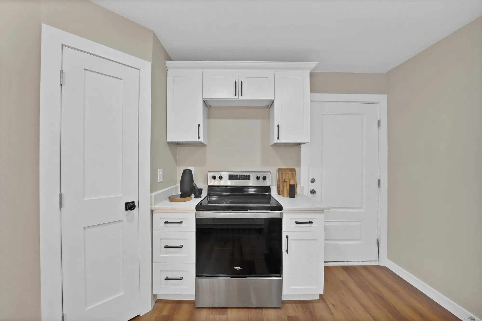 Single Family Residence For Sale in Parker County , 116 Westline Road, Azle, Texas 76020, 3 Bedroom, 2 Bathroom, Garage spaces, 1,136 Sqft, built in 1990, mls#21364070, Real Estate Agent in Azle, Homes For Sale in Parker county, Homes For Sale in Azle, Realtor in Azle Texas, Real Estate Brokerage Independent Realty Texas, Luminita Cordes Realtor
