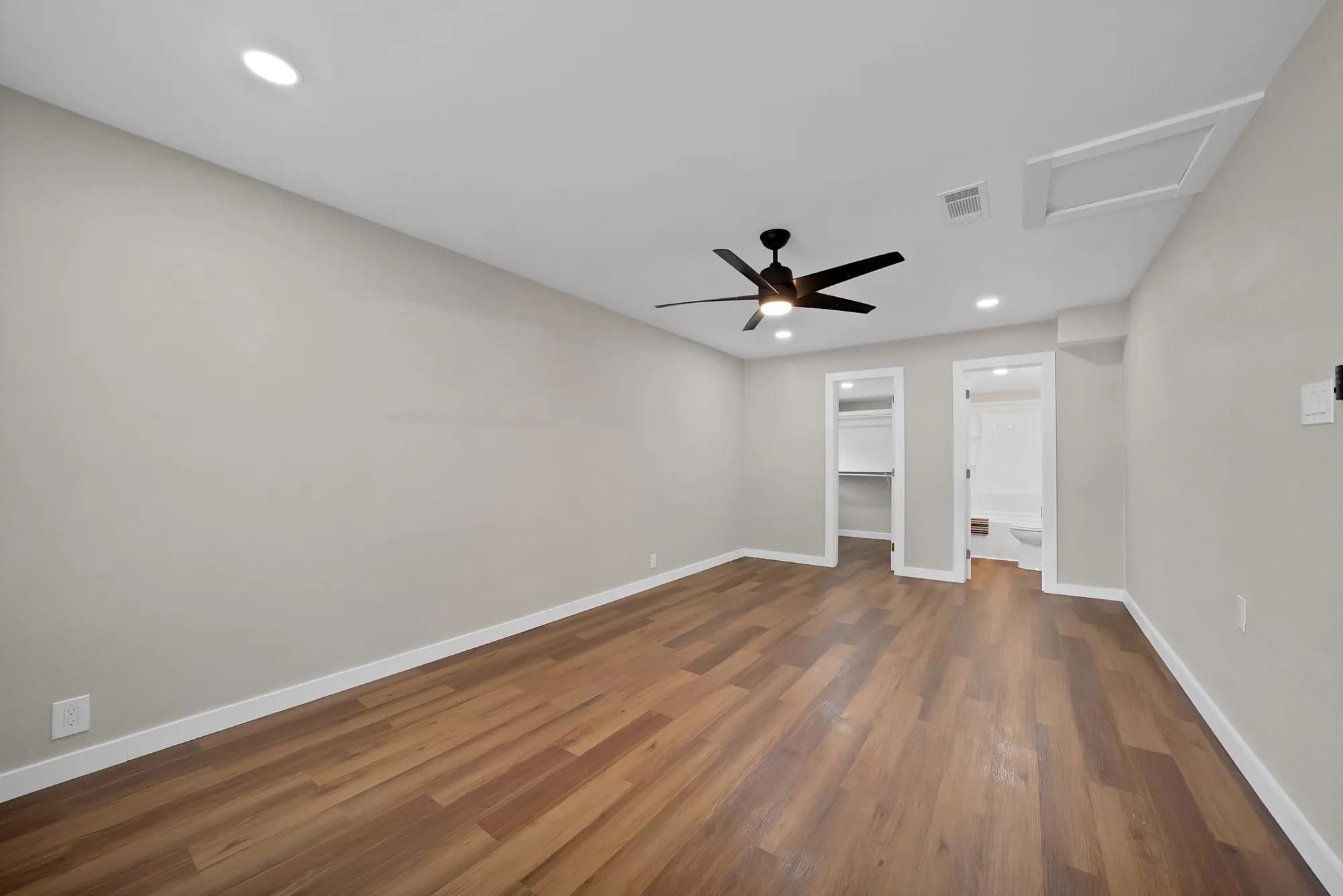 Single Family Residence For Sale in Parker County , 116 Westline Road, Azle, Texas 76020, 3 Bedroom, 2 Bathroom, Garage spaces, 1,136 Sqft, built in 1990, mls#21364070, Real Estate Agent in Azle, Homes For Sale in Parker county, Homes For Sale in Azle, Realtor in Azle Texas, Real Estate Brokerage Independent Realty Texas, Luminita Cordes Realtor