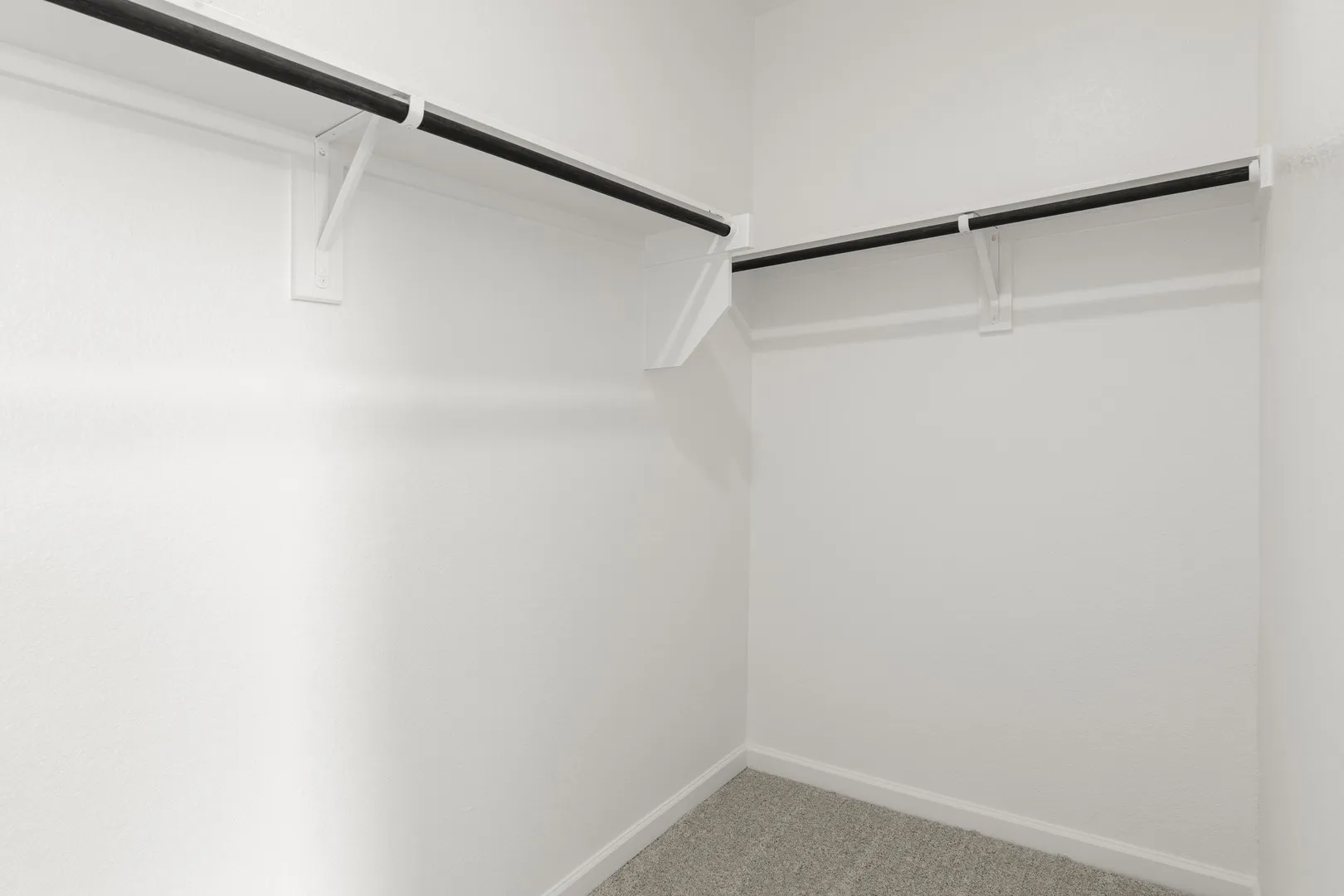 24. 306 Heritage Grove - Closet