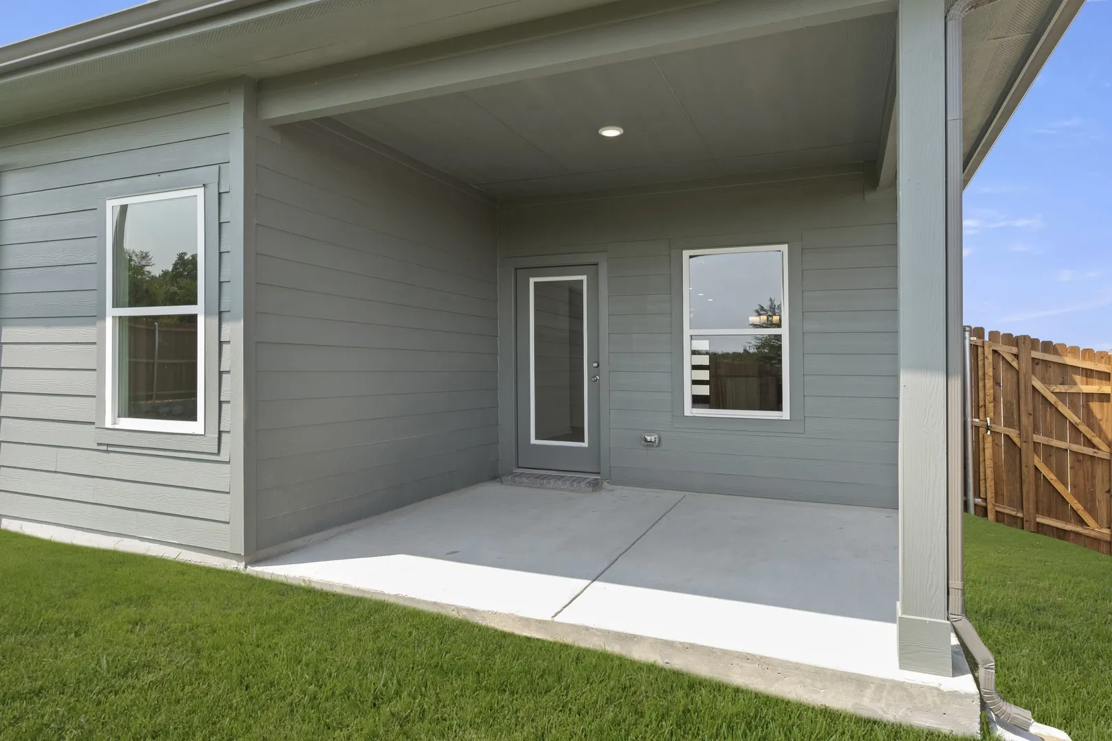 25. 306 Heritage Grove - Patio