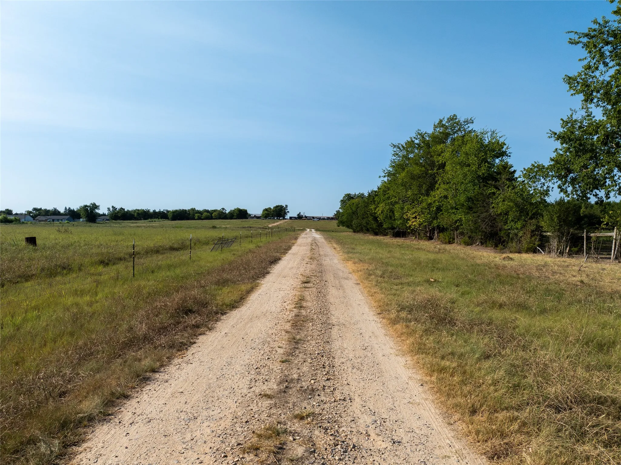 Improved Land For Sale in Lamar County , TBD OLD CLARKSVILLE, Paris, Texas 75462, 0, 0, Garage spaces, 0 Sqft, built in 0, mls#21363985, Real Estate Agent in Paris, Homes For Sale in Lamar county, Homes For Sale in Paris, Realtor in Paris Texas, Real Estate Brokerage Independent Realty Texas, Luminita Cordes Realtor