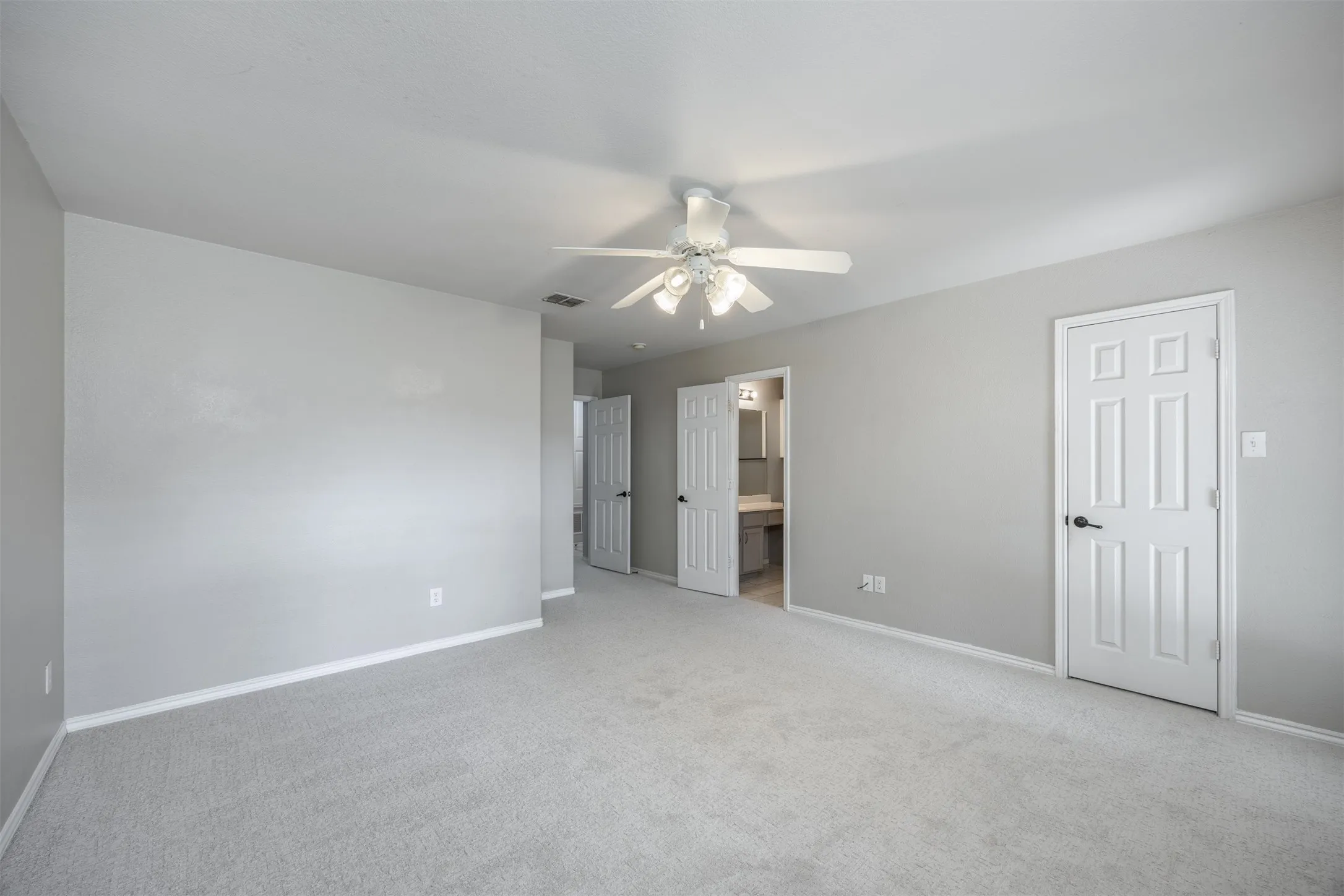 Single Family Residence For Sale in Collin County , 2506 Buckskin Drive, Mc Kinney, Texas 75071, 3 Bedroom, 2 Bathroom, 2 Garage spaces, 1,631 Sqft, built in 2000, mls#21350073, Real Estate Agent in Mc Kinney, Homes For Sale in Collin county, Homes For Sale in Mc Kinney, Realtor in Mc Kinney Texas, Real Estate Brokerage Independent Realty Texas, Luminita Cordes Realtor