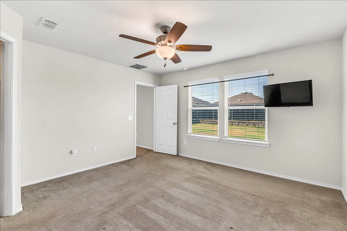 Single Family Residence For Sale in Denton County , 1416 Trace Drive, Aubrey, Texas 76227, 3 Bedroom, 2 Bathroom, 2 Garage spaces, 1,437 Sqft, built in 2019, mls#21355398, Real Estate Agent in Aubrey, Homes For Sale in Denton county, Homes For Sale in Aubrey, Realtor in Aubrey Texas, Real Estate Brokerage Independent Realty Texas, Luminita Cordes Realtor