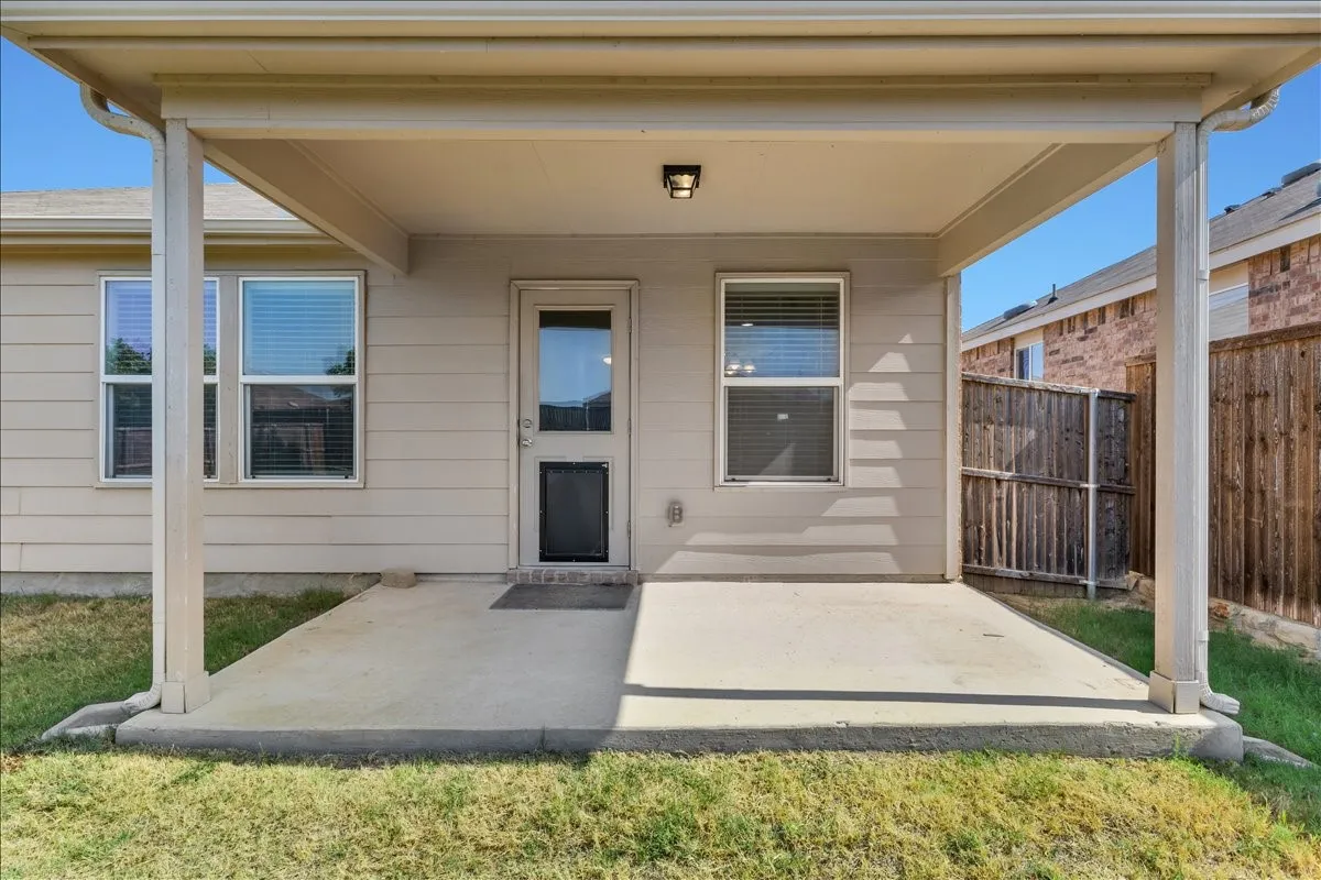 Single Family Residence For Sale in Denton County , 1416 Trace Drive, Aubrey, Texas 76227, 3 Bedroom, 2 Bathroom, 2 Garage spaces, 1,437 Sqft, built in 2019, mls#21355398, Real Estate Agent in Aubrey, Homes For Sale in Denton county, Homes For Sale in Aubrey, Realtor in Aubrey Texas, Real Estate Brokerage Independent Realty Texas, Luminita Cordes Realtor