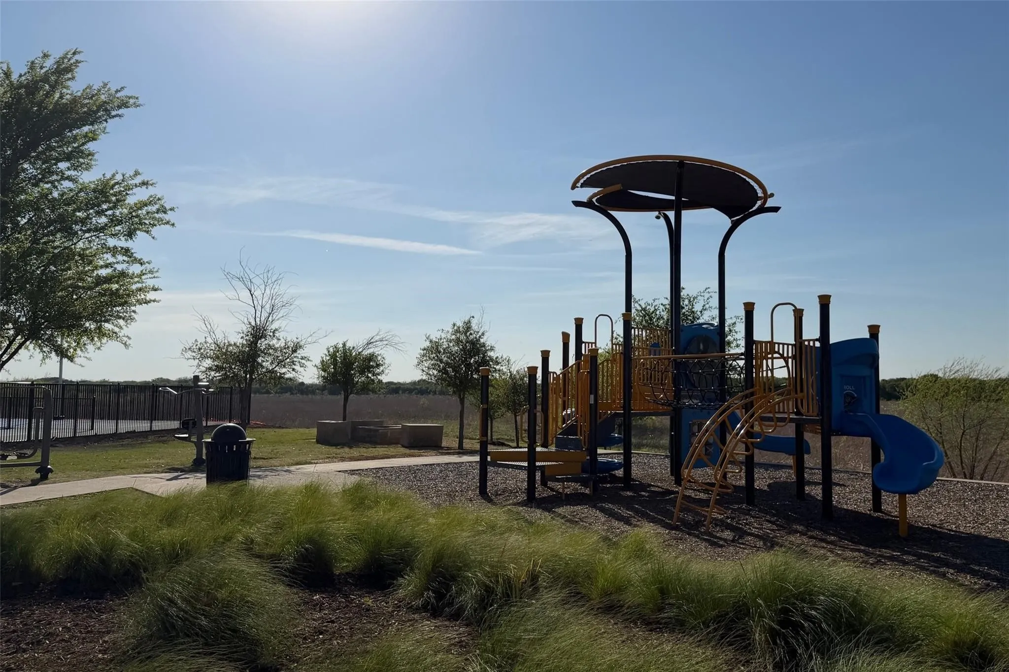 Single Family Residence For Sale in Denton County , 1416 Trace Drive, Aubrey, Texas 76227, 3 Bedroom, 2 Bathroom, 2 Garage spaces, 1,437 Sqft, built in 2019, mls#21355398, Real Estate Agent in Aubrey, Homes For Sale in Denton county, Homes For Sale in Aubrey, Realtor in Aubrey Texas, Real Estate Brokerage Independent Realty Texas, Luminita Cordes Realtor