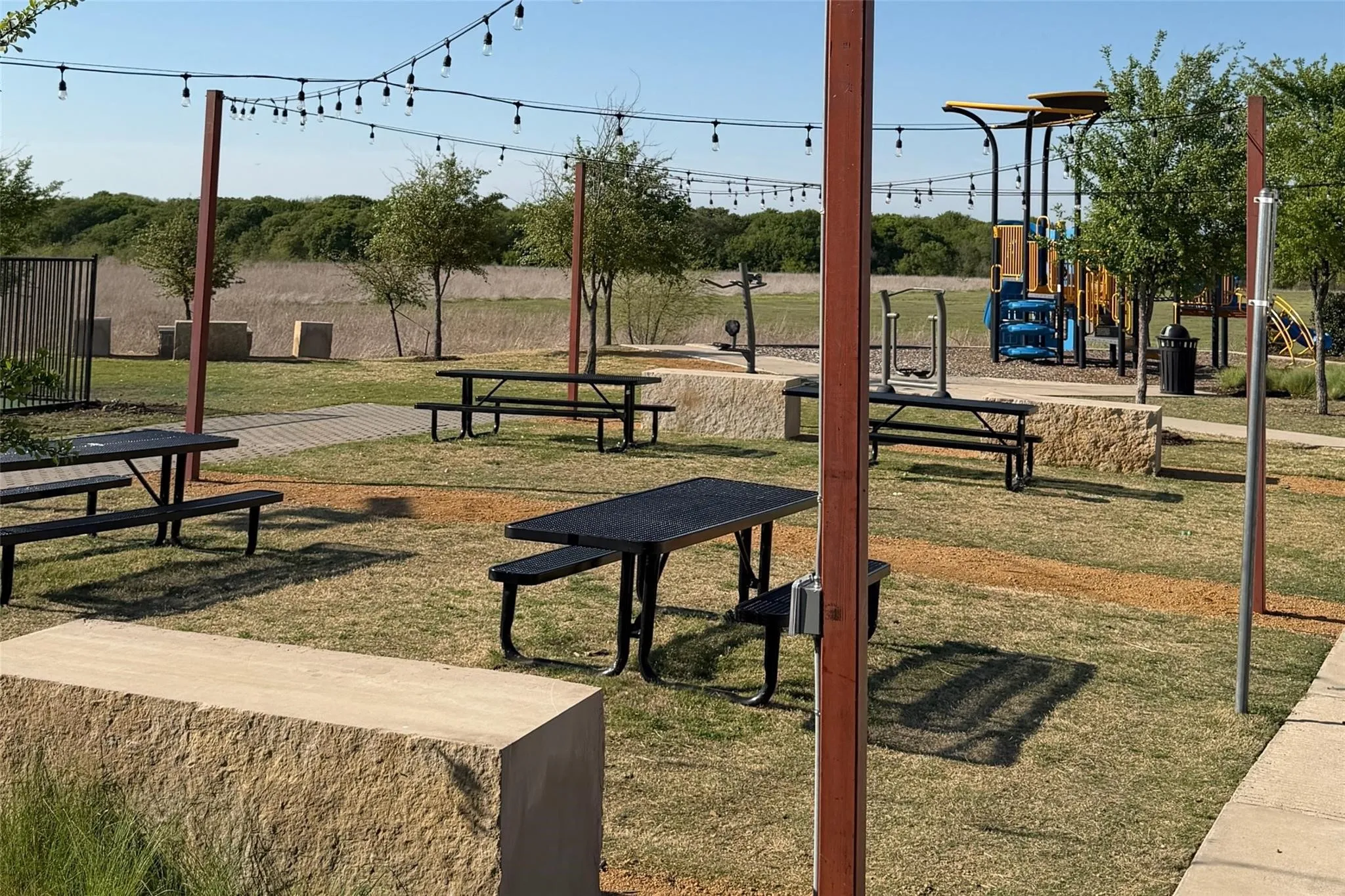 Single Family Residence For Sale in Denton County , 1416 Trace Drive, Aubrey, Texas 76227, 3 Bedroom, 2 Bathroom, 2 Garage spaces, 1,437 Sqft, built in 2019, mls#21355398, Real Estate Agent in Aubrey, Homes For Sale in Denton county, Homes For Sale in Aubrey, Realtor in Aubrey Texas, Real Estate Brokerage Independent Realty Texas, Luminita Cordes Realtor