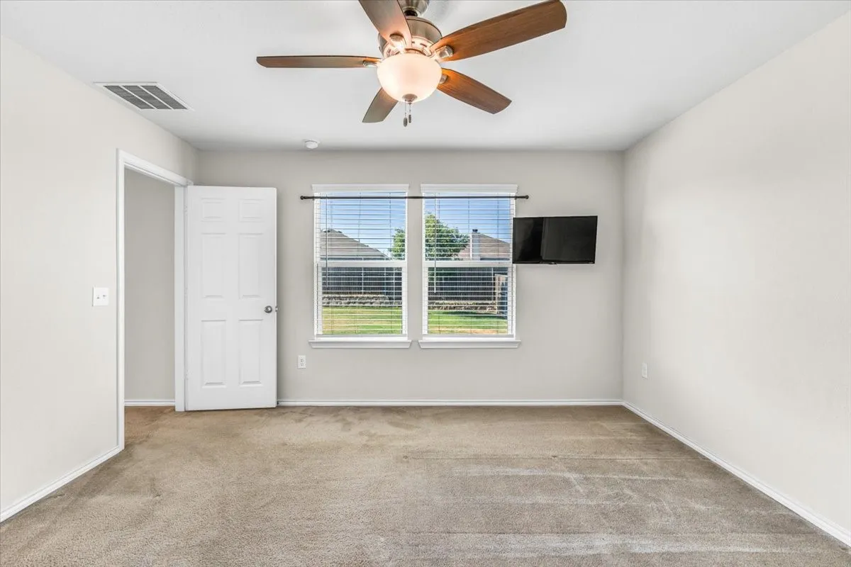 Single Family Residence For Sale in Denton County , 1416 Trace Drive, Aubrey, Texas 76227, 3 Bedroom, 2 Bathroom, 2 Garage spaces, 1,437 Sqft, built in 2019, mls#21355398, Real Estate Agent in Aubrey, Homes For Sale in Denton county, Homes For Sale in Aubrey, Realtor in Aubrey Texas, Real Estate Brokerage Independent Realty Texas, Luminita Cordes Realtor