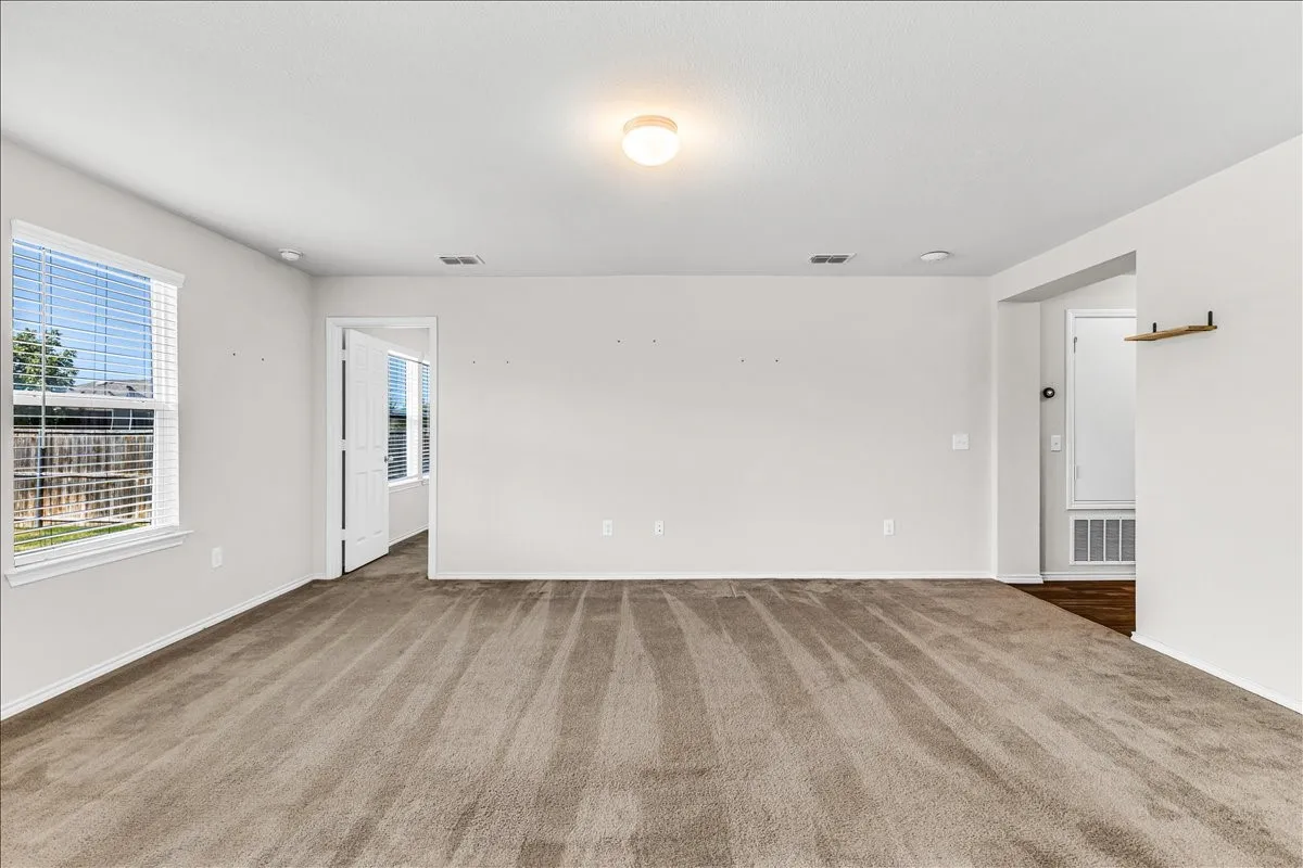 Single Family Residence For Sale in Denton County , 1416 Trace Drive, Aubrey, Texas 76227, 3 Bedroom, 2 Bathroom, 2 Garage spaces, 1,437 Sqft, built in 2019, mls#21355398, Real Estate Agent in Aubrey, Homes For Sale in Denton county, Homes For Sale in Aubrey, Realtor in Aubrey Texas, Real Estate Brokerage Independent Realty Texas, Luminita Cordes Realtor