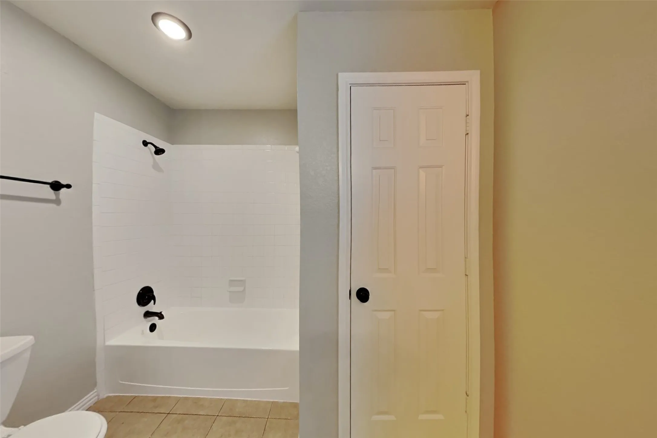 Single Family Residence For Rent in Tarrant County , 8525 Jackson Way, Fort Worth, Texas 76244, 4 Bedroom, 3 Bathroom, 2 Garage spaces, 2,225 Sqft, built in 1999, mls#21364166, Real Estate Agent in Fort Worth, Homes For Rent in Tarrant county, Homes For Rent in Fort Worth, Realtor in Fort Worth Texas, Real Estate Brokerage Independent Realty Texas, Luminita Cordes Realtor