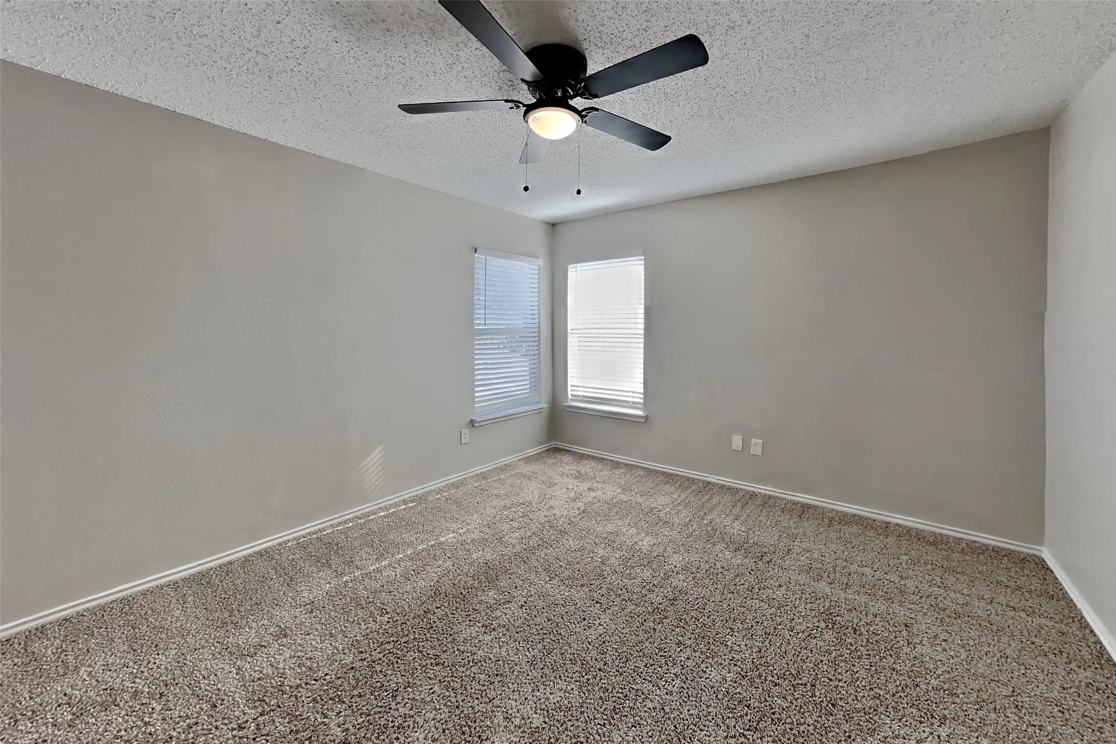 Single Family Residence For Rent in Tarrant County , 8525 Jackson Way, Fort Worth, Texas 76244, 4 Bedroom, 3 Bathroom, 2 Garage spaces, 2,225 Sqft, built in 1999, mls#21364166, Real Estate Agent in Fort Worth, Homes For Rent in Tarrant county, Homes For Rent in Fort Worth, Realtor in Fort Worth Texas, Real Estate Brokerage Independent Realty Texas, Luminita Cordes Realtor
