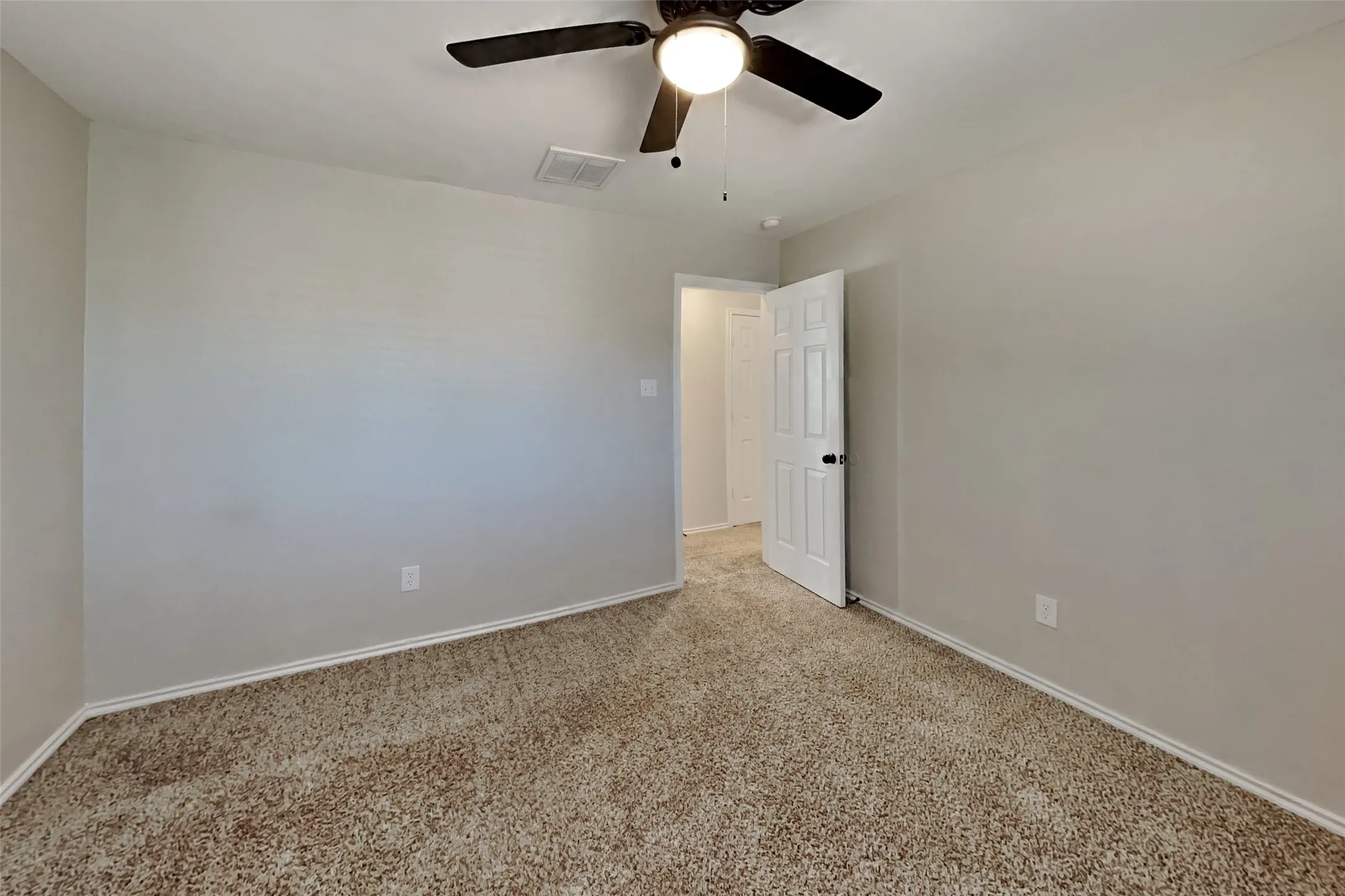 Single Family Residence For Rent in Tarrant County , 8525 Jackson Way, Fort Worth, Texas 76244, 4 Bedroom, 3 Bathroom, 2 Garage spaces, 2,225 Sqft, built in 1999, mls#21364166, Real Estate Agent in Fort Worth, Homes For Rent in Tarrant county, Homes For Rent in Fort Worth, Realtor in Fort Worth Texas, Real Estate Brokerage Independent Realty Texas, Luminita Cordes Realtor