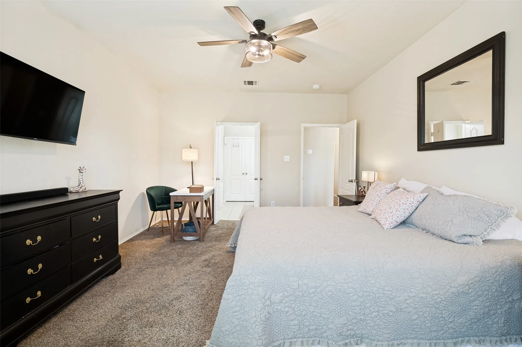 Single Family Residence For Sale in Ellis County , 702 Champlain Court, Midlothian, Texas 76065, 4 Bedroom, 3 Bathroom, 2 Garage spaces, 2,918 Sqft, built in 2004, mls#21339124, Real Estate Agent in Midlothian, Homes For Sale in Ellis county, Homes For Sale in Midlothian, Realtor in Midlothian Texas, Real Estate Brokerage Independent Realty Texas, Luminita Cordes Realtor