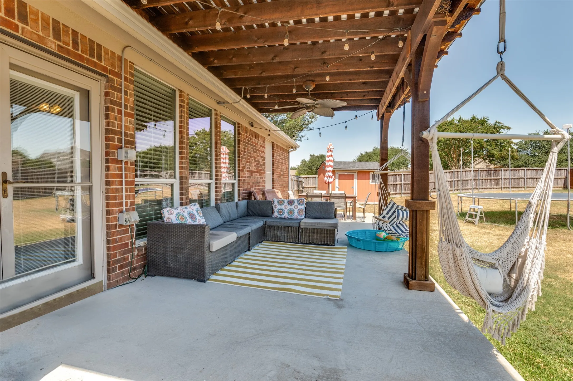 Single Family Residence For Sale in Ellis County , 702 Champlain Court, Midlothian, Texas 76065, 4 Bedroom, 3 Bathroom, 2 Garage spaces, 2,918 Sqft, built in 2004, mls#21339124, Real Estate Agent in Midlothian, Homes For Sale in Ellis county, Homes For Sale in Midlothian, Realtor in Midlothian Texas, Real Estate Brokerage Independent Realty Texas, Luminita Cordes Realtor